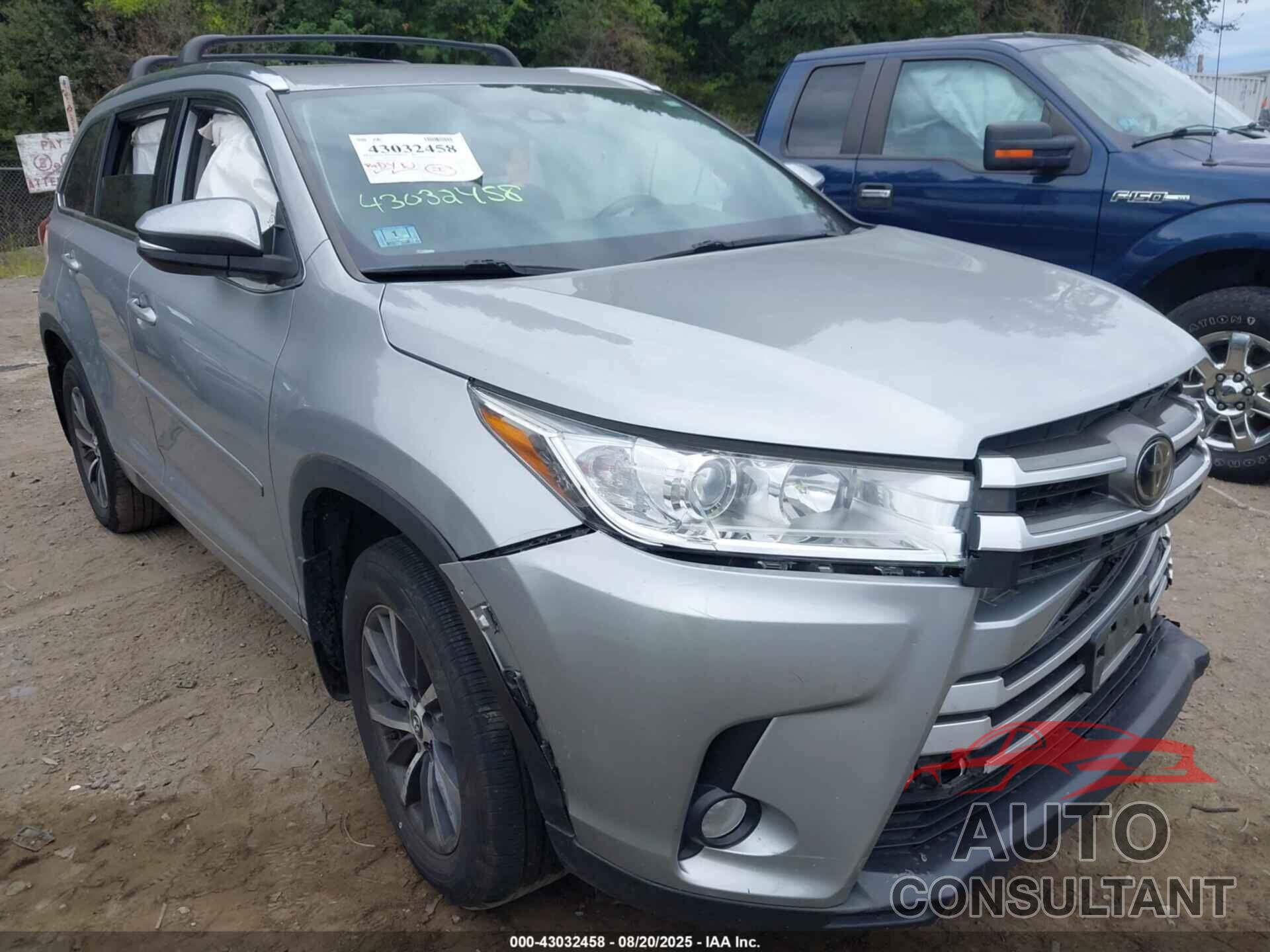 TOYOTA HIGHLANDER 2018 - 5TDJZRFH2JS872951