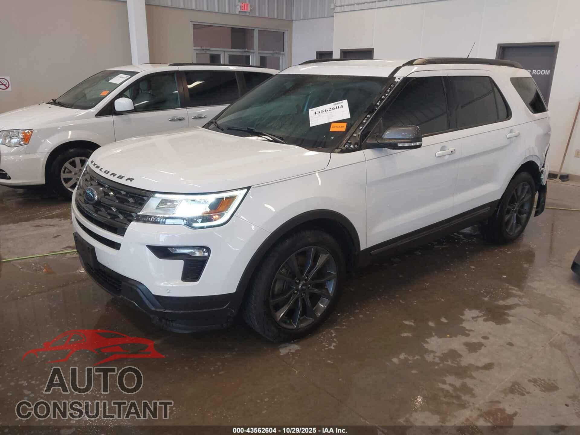FORD EXPLORER 2018 - 1FM5K7D87JGB78632