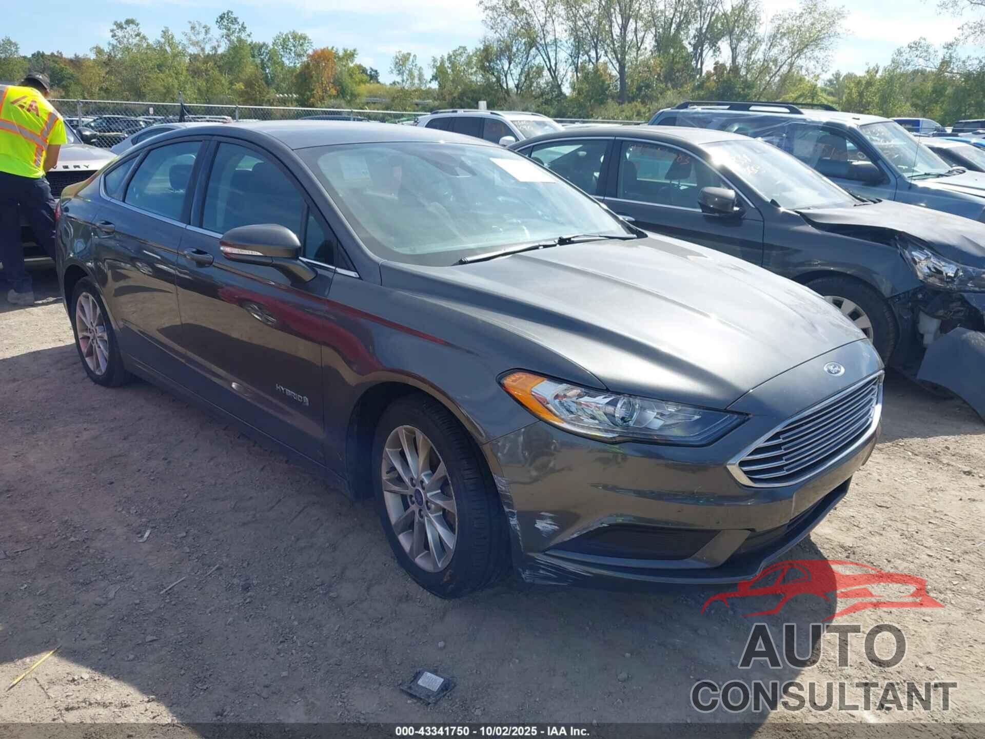 FORD FUSION HYBRID 2017 - 3FA6P0LU0HR301986