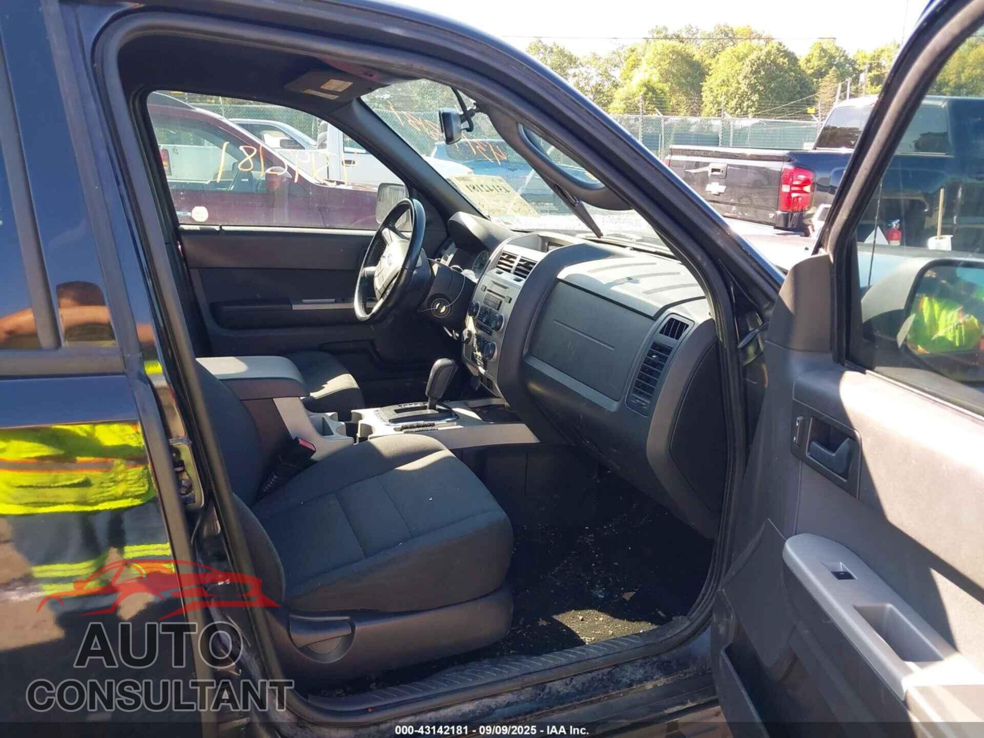 FORD ESCAPE 2012 - 1FMCU9DG8CKA36973