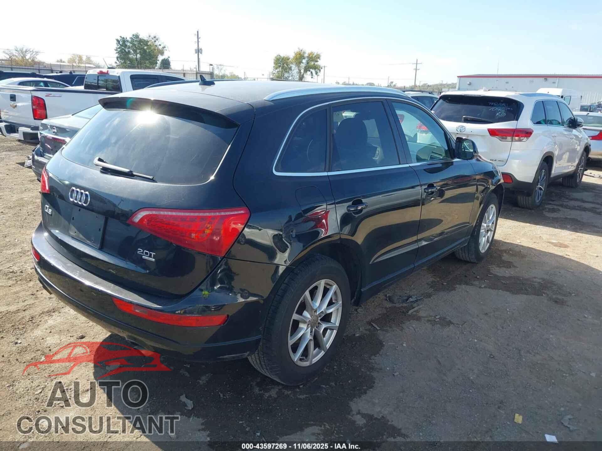 AUDI Q5 2011 - WA1CFAFP1BA031173