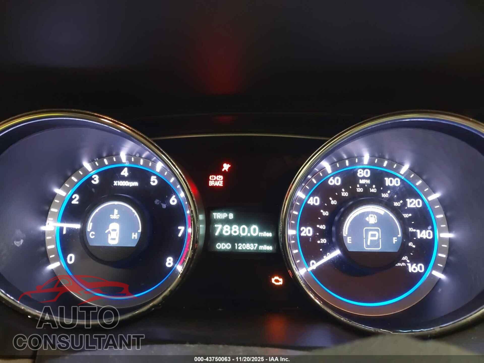 HYUNDAI SONATA 2011 - 5NPEB4AC8BH003184