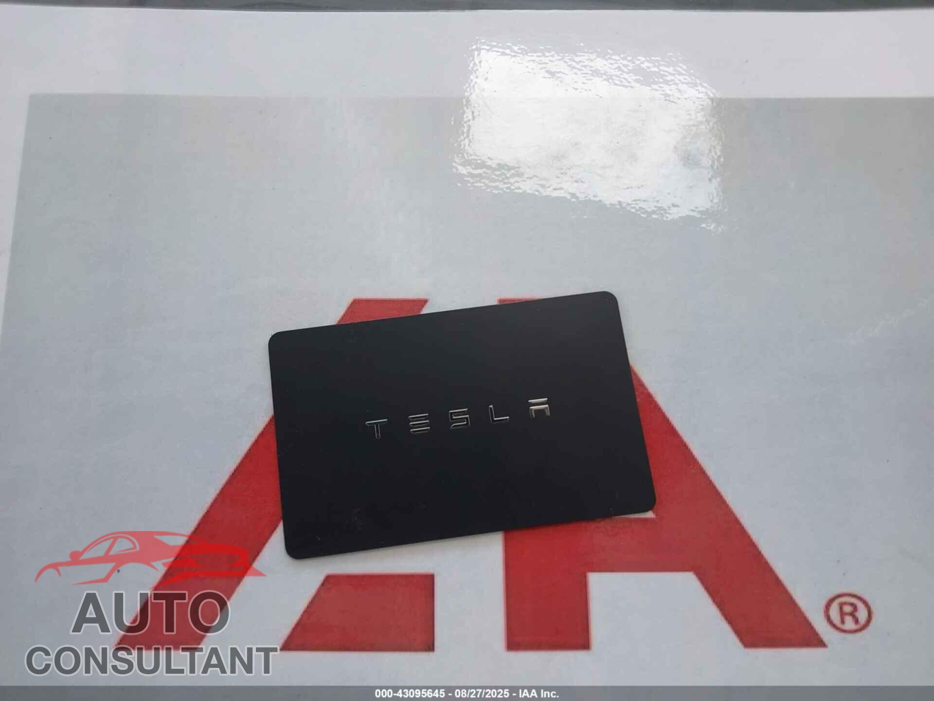 TESLA MODEL 3 2019 - 5YJ3E1EA7KF484565