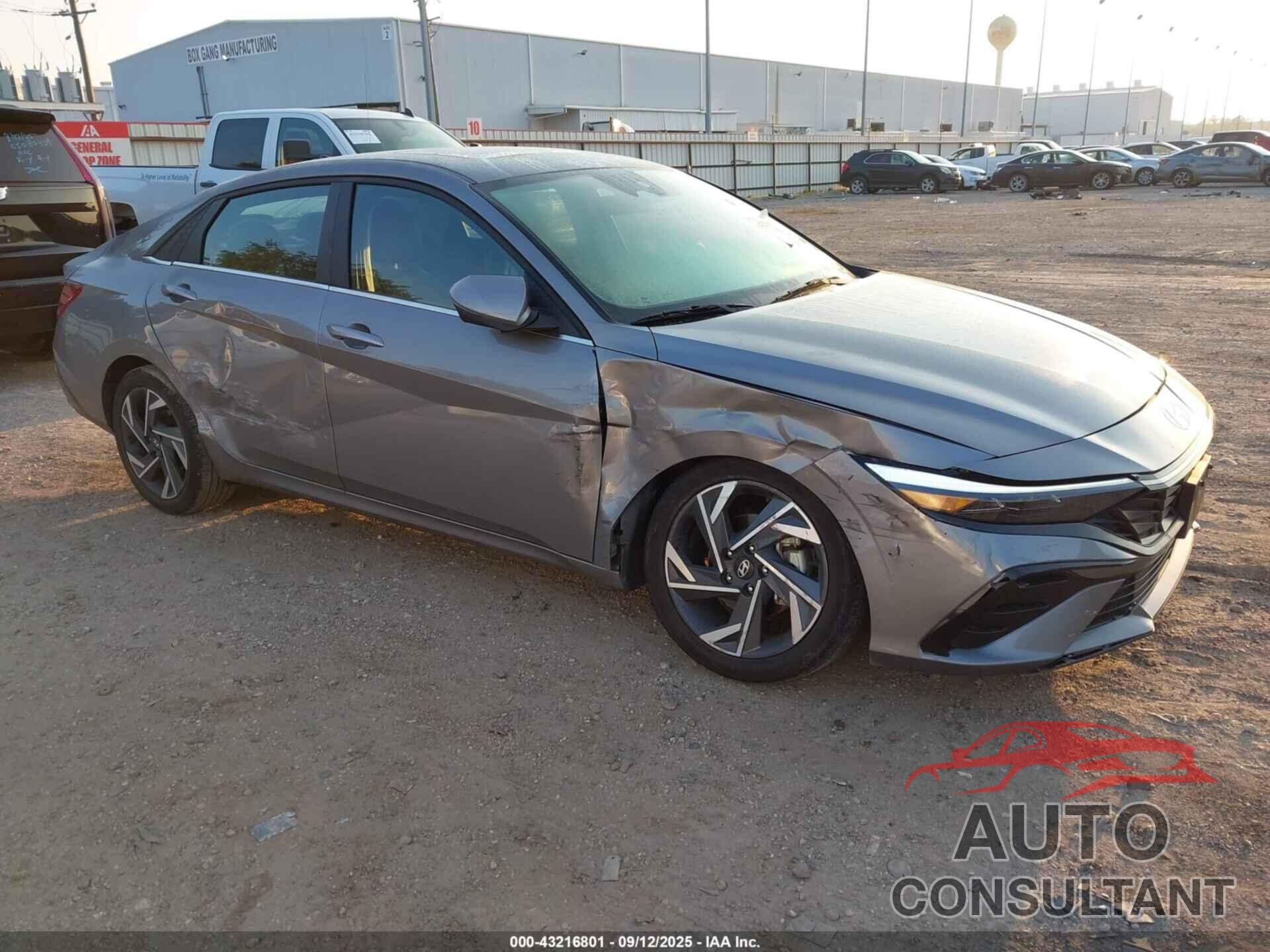 HYUNDAI ELANTRA 2024 - KMHLP4DG1RU819141