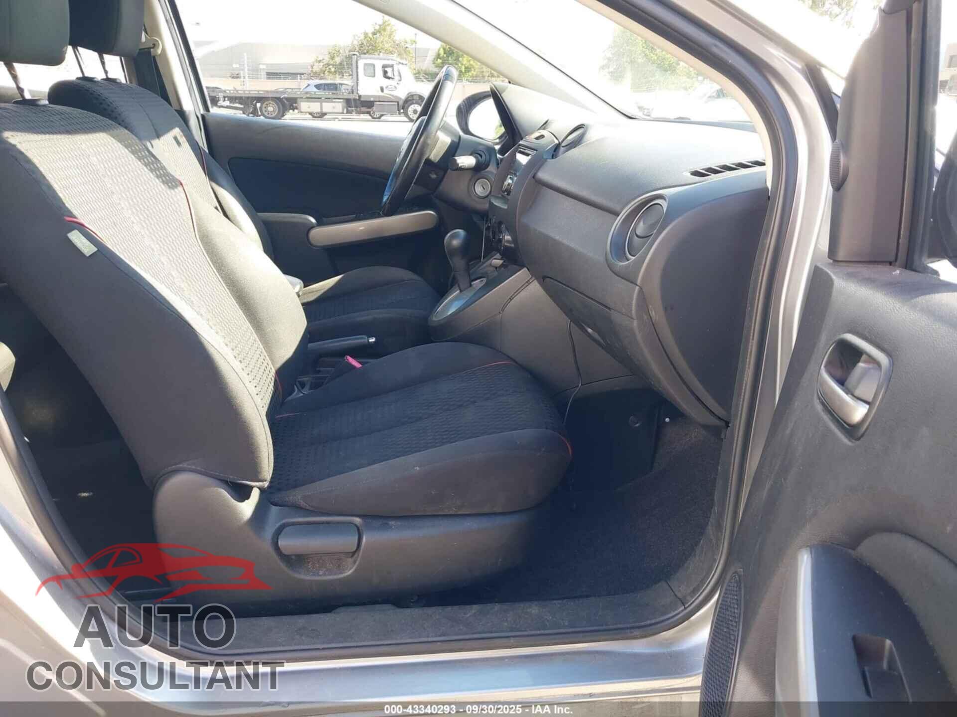 MAZDA MAZDA2 2012 - JM1DE1LY0C0142511