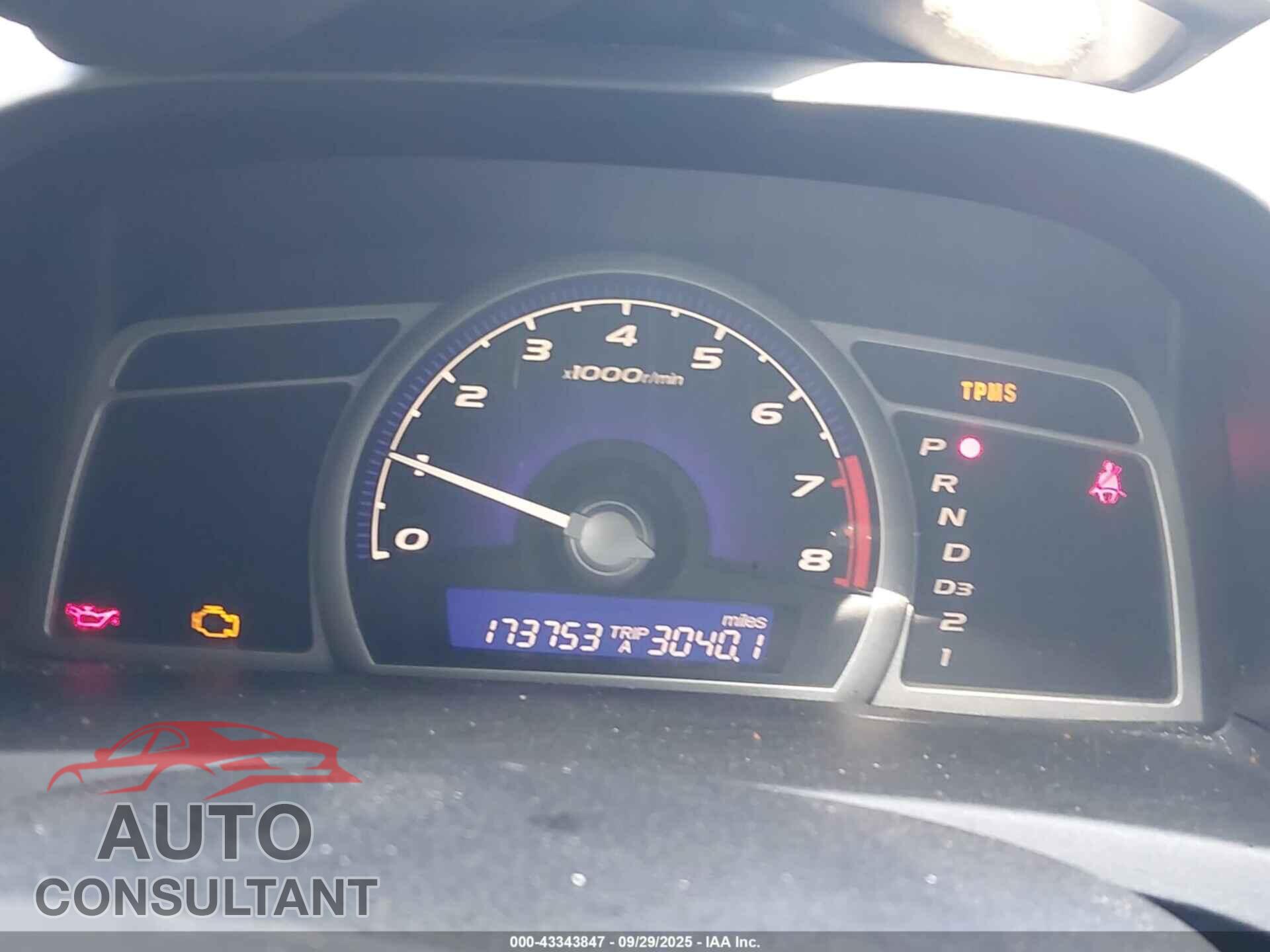 HONDA CIVIC 2009 - 19XFA16599E051663