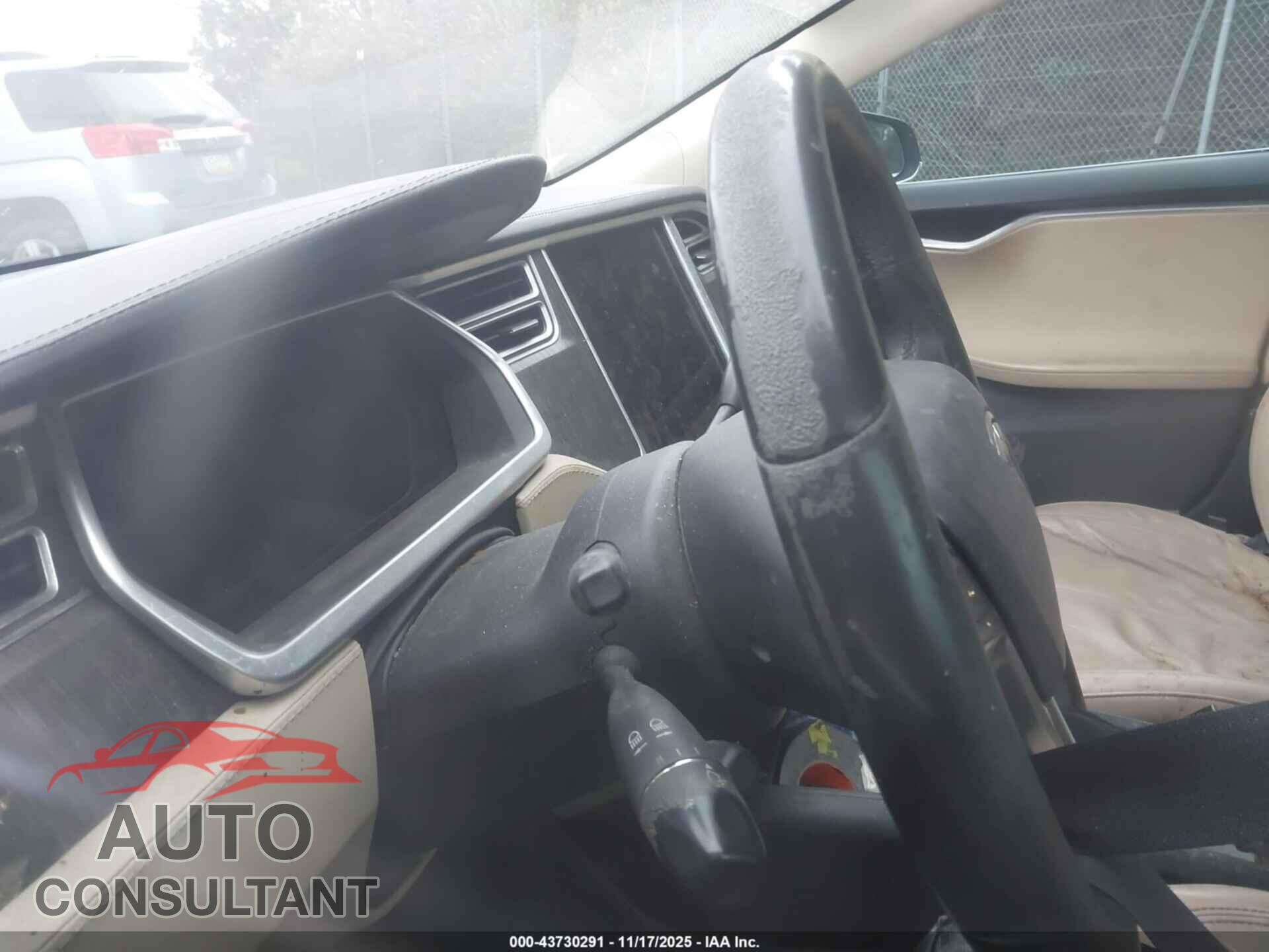 TESLA MODEL S 2013 - 5YJSA1AC5DFP11172