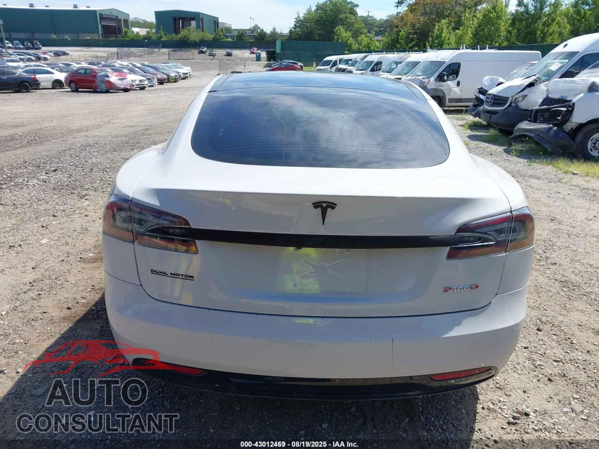 TESLA MODEL S 2018 - 5YJSA1E40JF243060