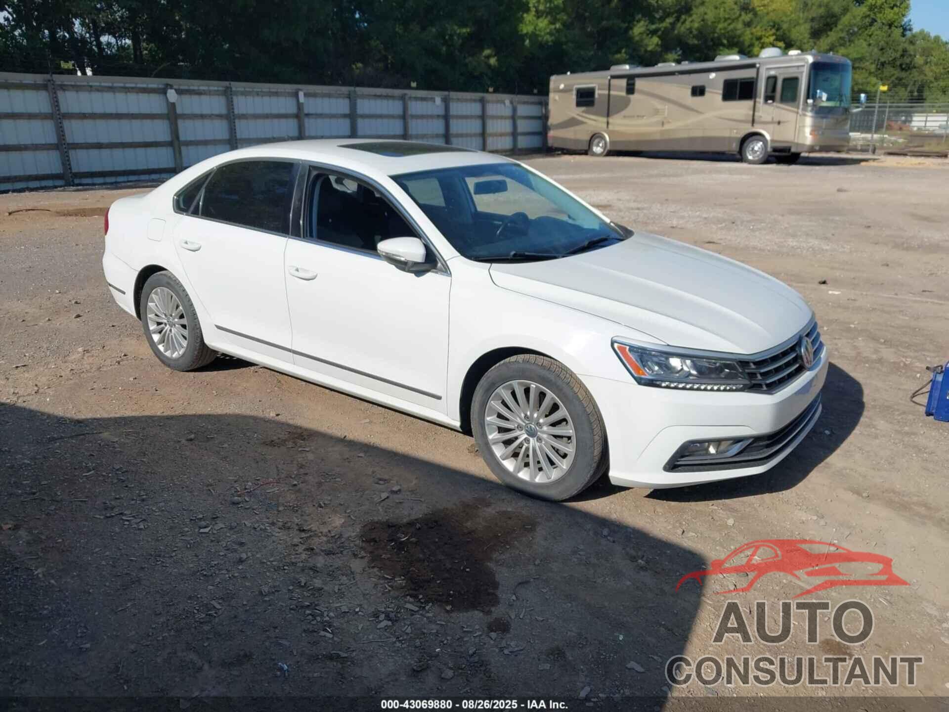 VOLKSWAGEN PASSAT 2016 - 1VWBS7A38GC053457
