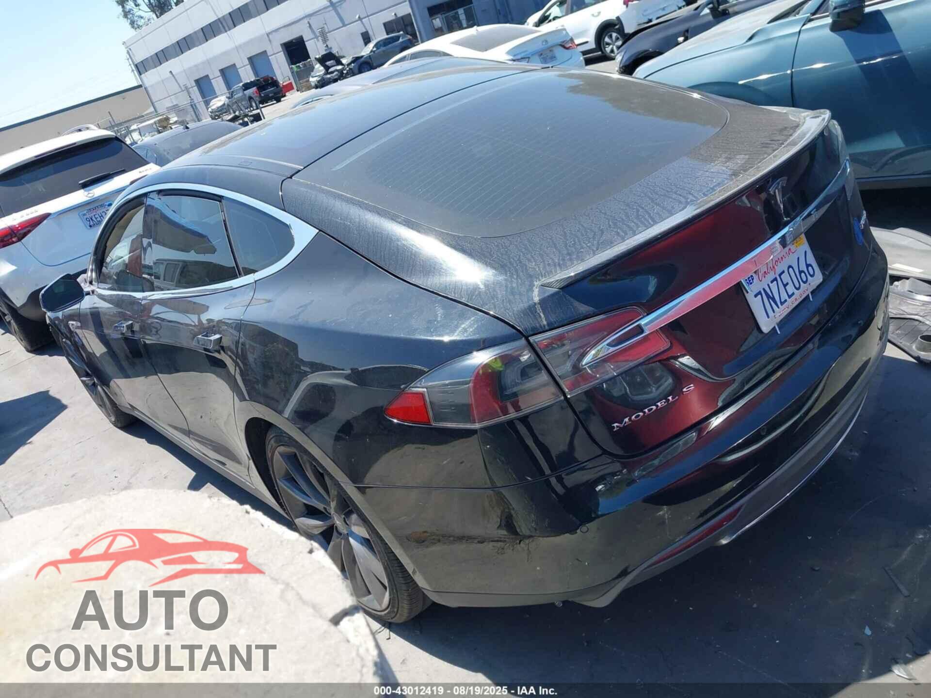 TESLA MODEL S 2015 - 5YJSA1H49FF082534