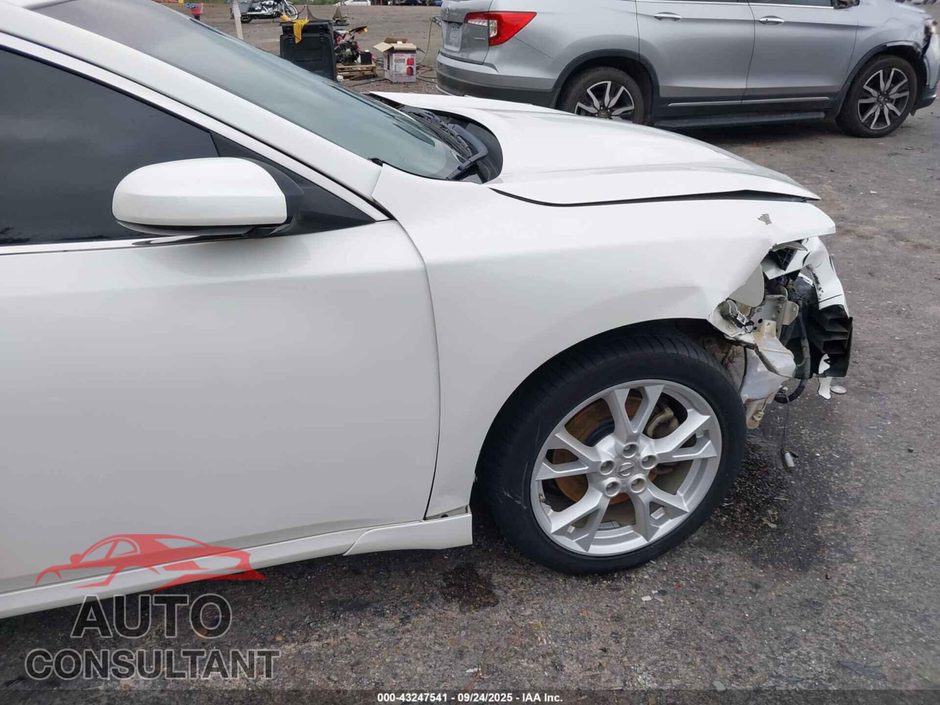 NISSAN MAXIMA 2014 - 1N4AA5AP9EC491092