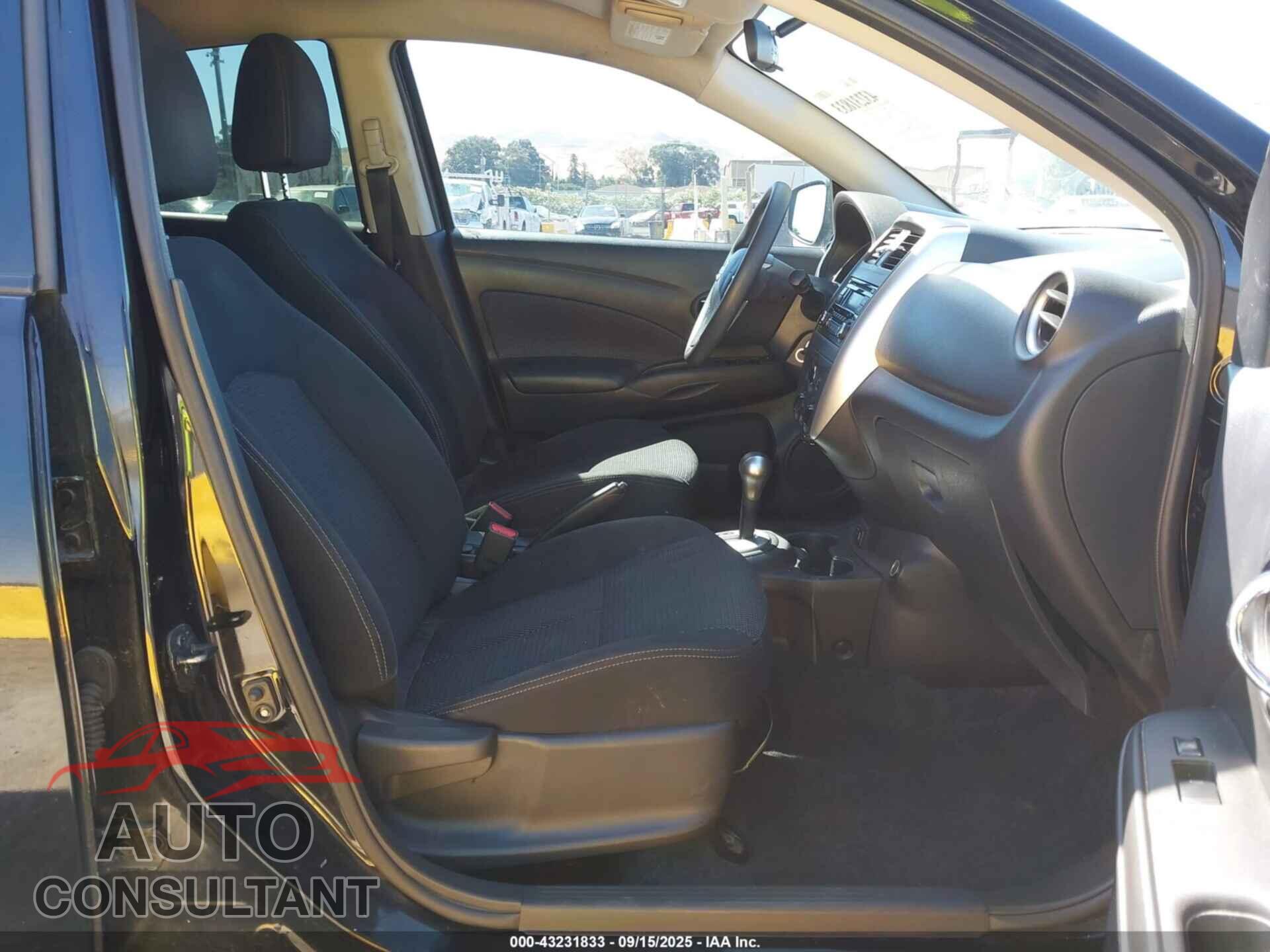 NISSAN VERSA 2018 - 3N1CN7AP5JL856484