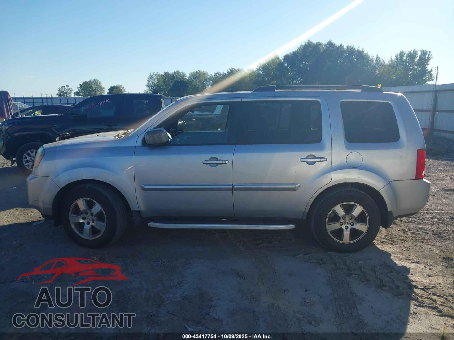 HONDA PILOT 2011 - 5FNYF4H76BB012913