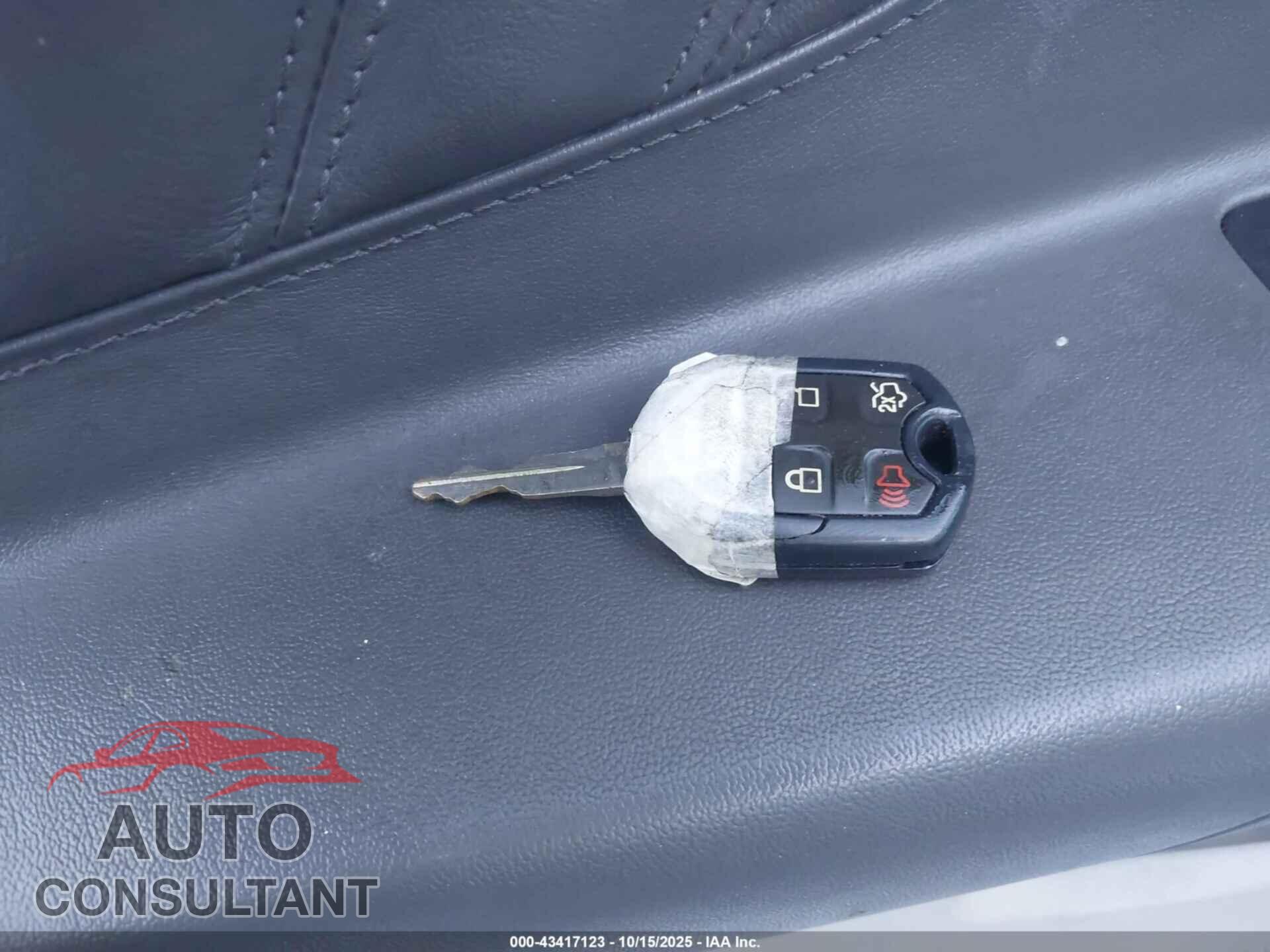 FORD TAURUS 2011 - 1FAHP2DW5BG185543