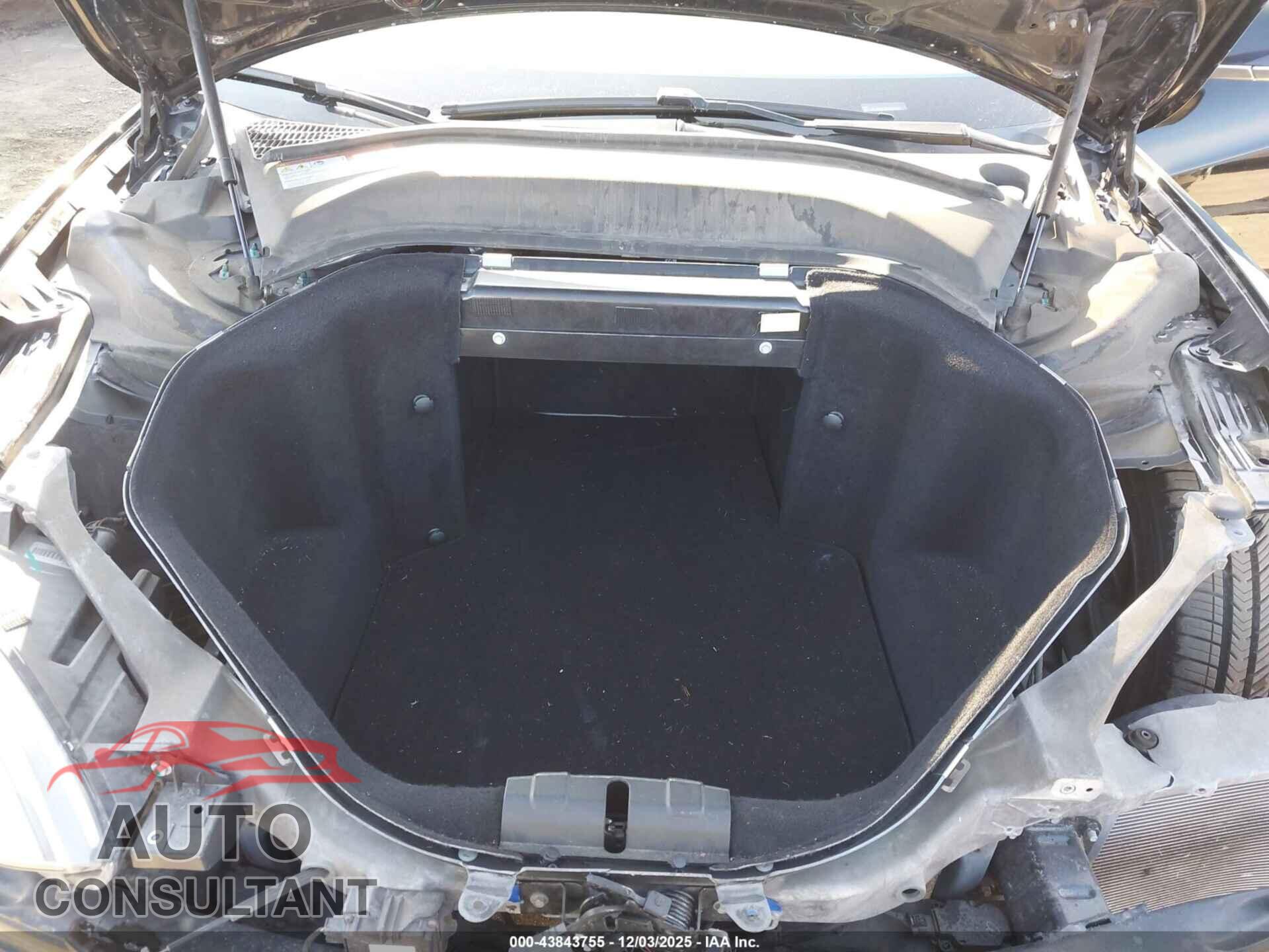 TESLA MODEL S 2015 - 5YJSA1E16FF113281