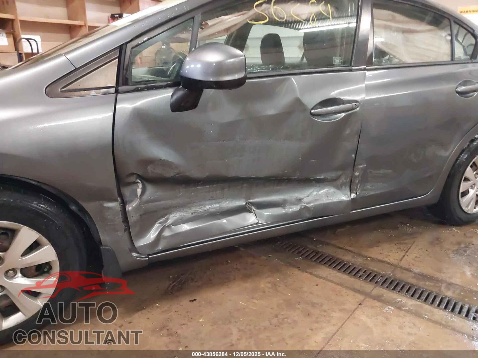 HONDA CIVIC 2012 - 19XFB2F58CE012282
