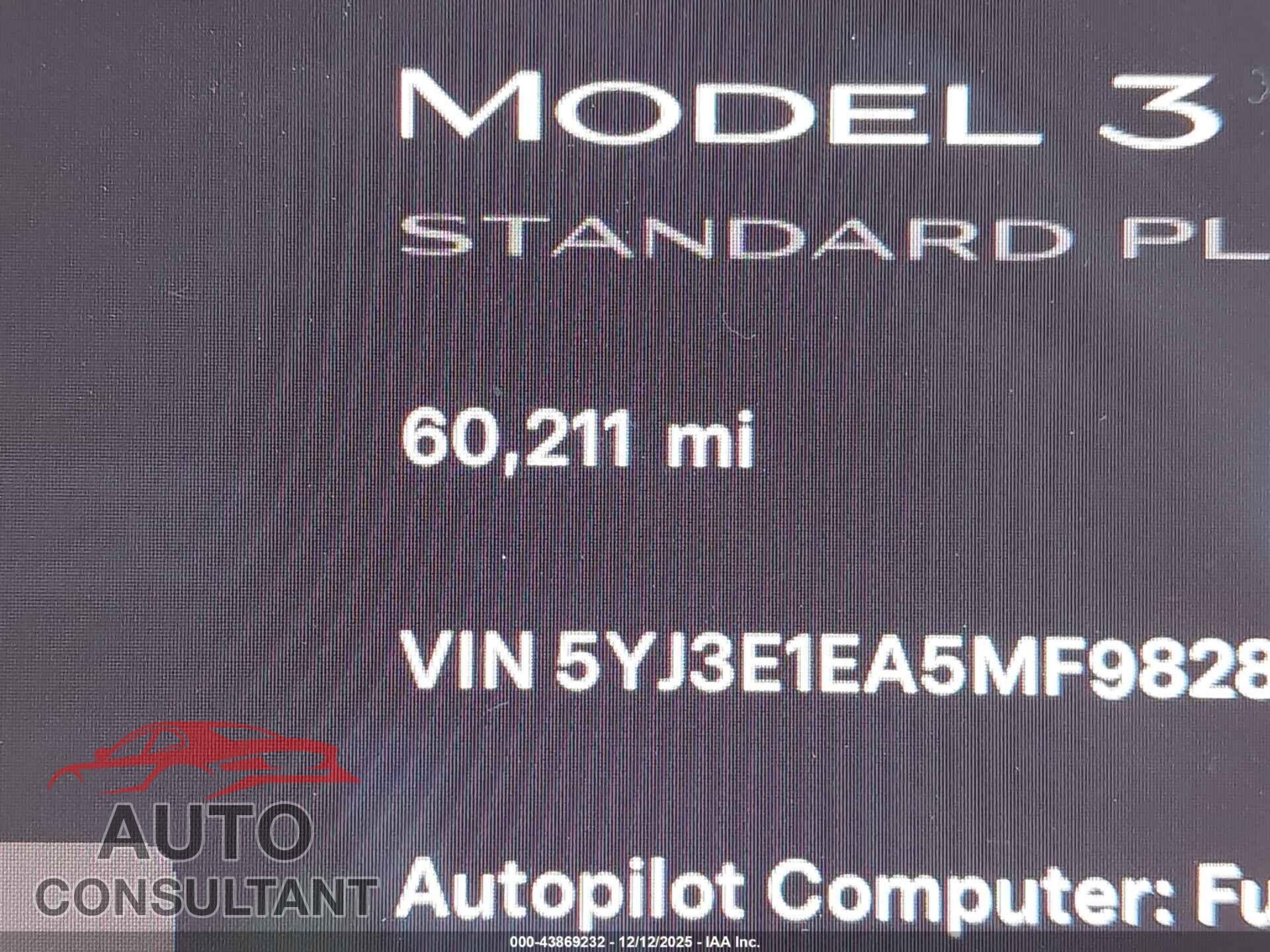 TESLA MODEL 3 2021 - 5YJ3E1EA5MF982864