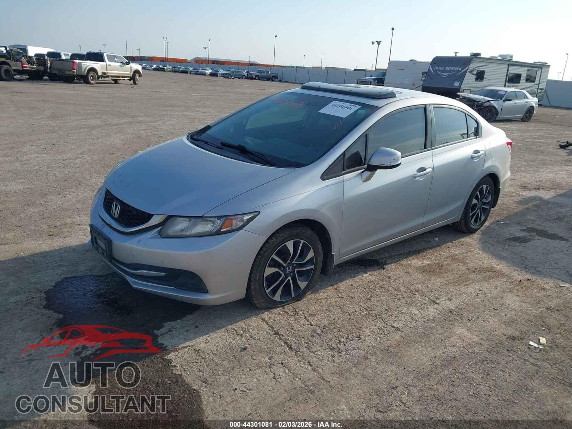 HONDA CIVIC 2013 - 2HGFB2F83DH557579