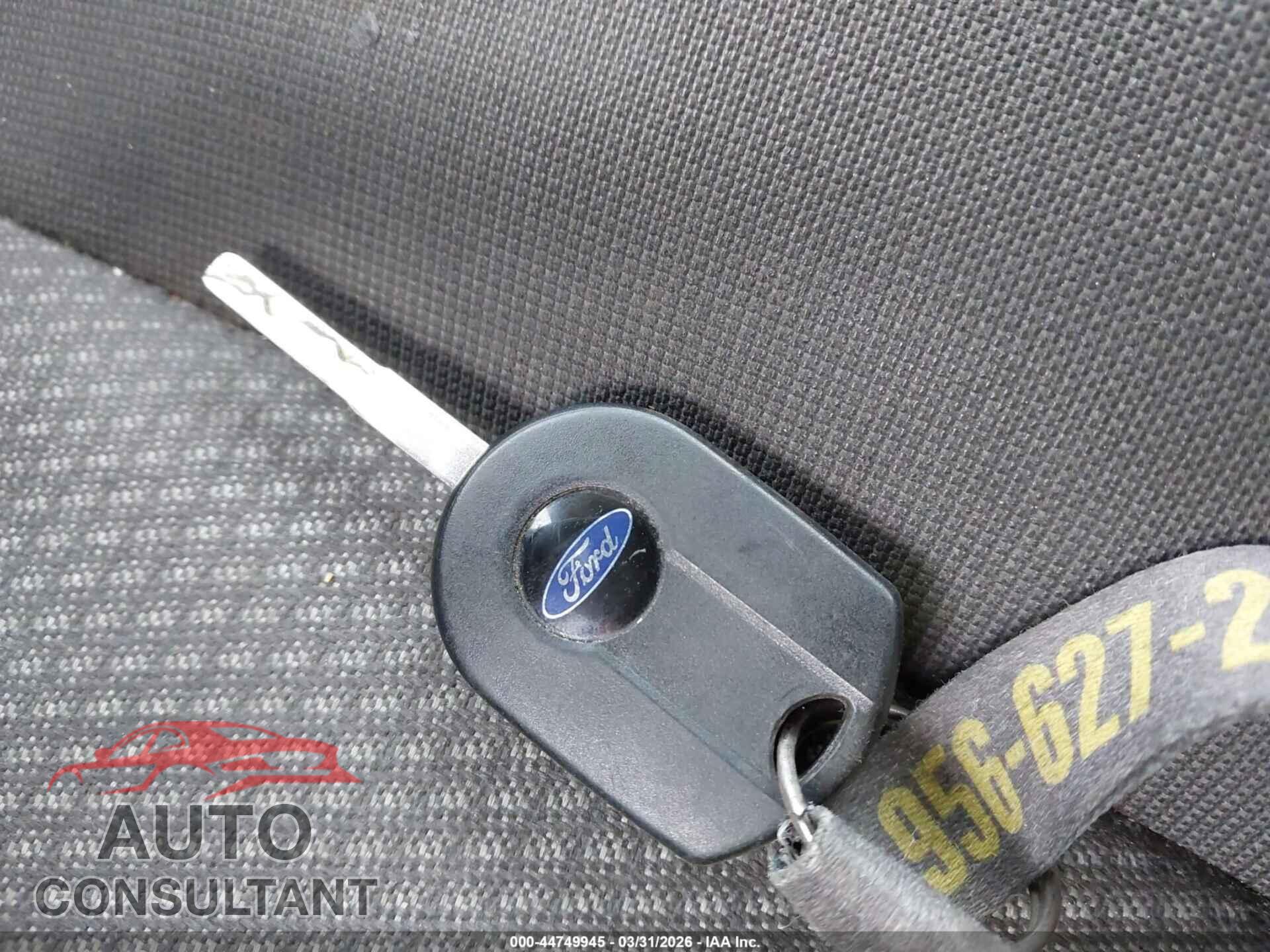FORD TRANSIT CONNECT 2015 - NM0LS7E77F1204252