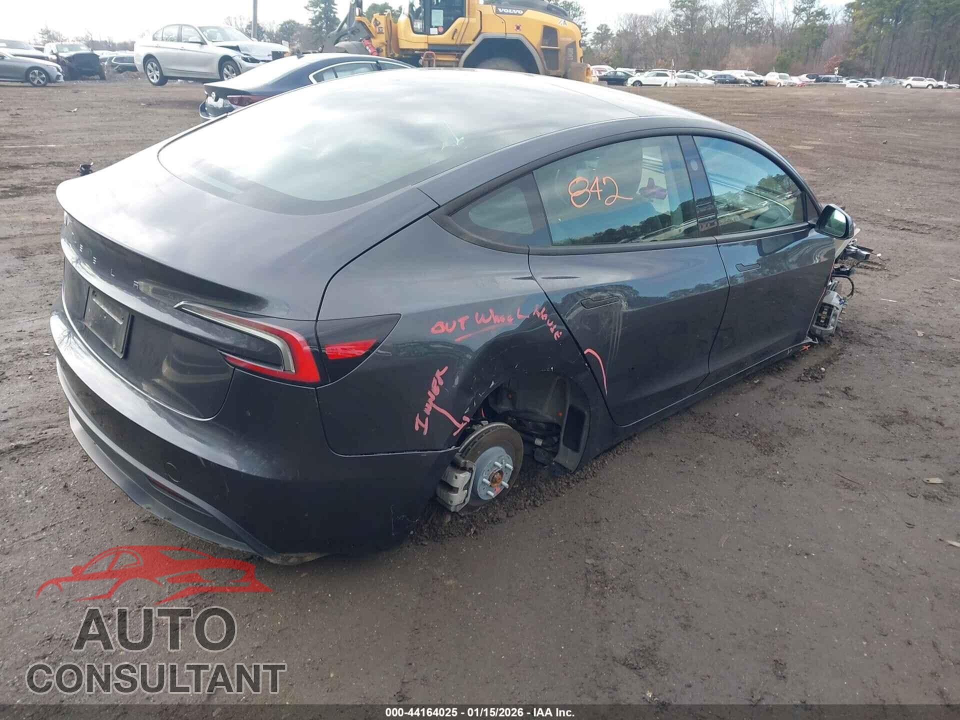 TESLA MODEL 3 2024 - 5YJ3E1EA4RF768116