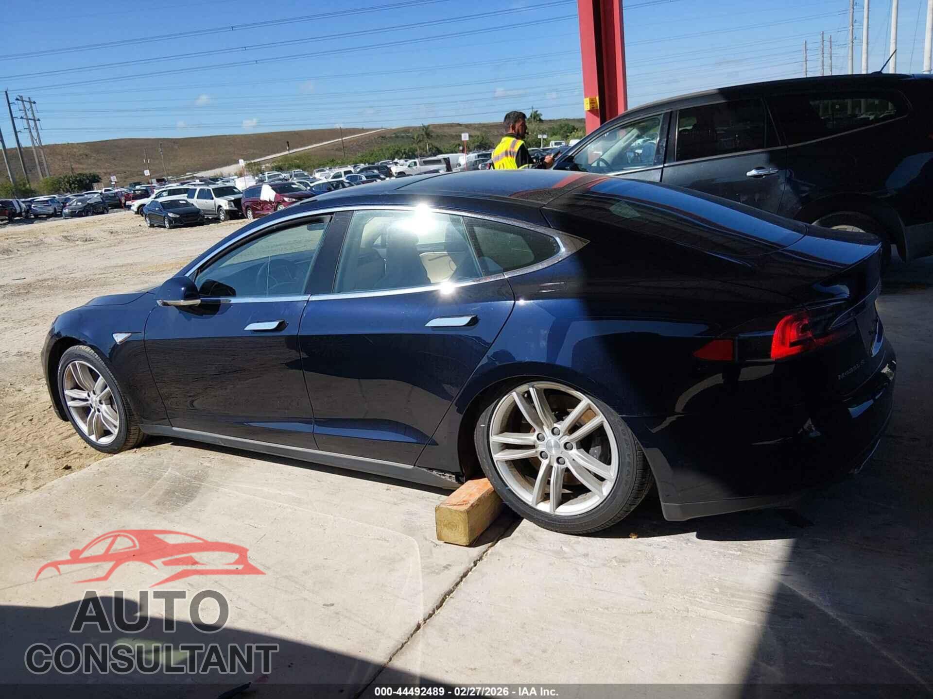 TESLA MODEL S 2013 - 5YJSA1CP2DFP04423