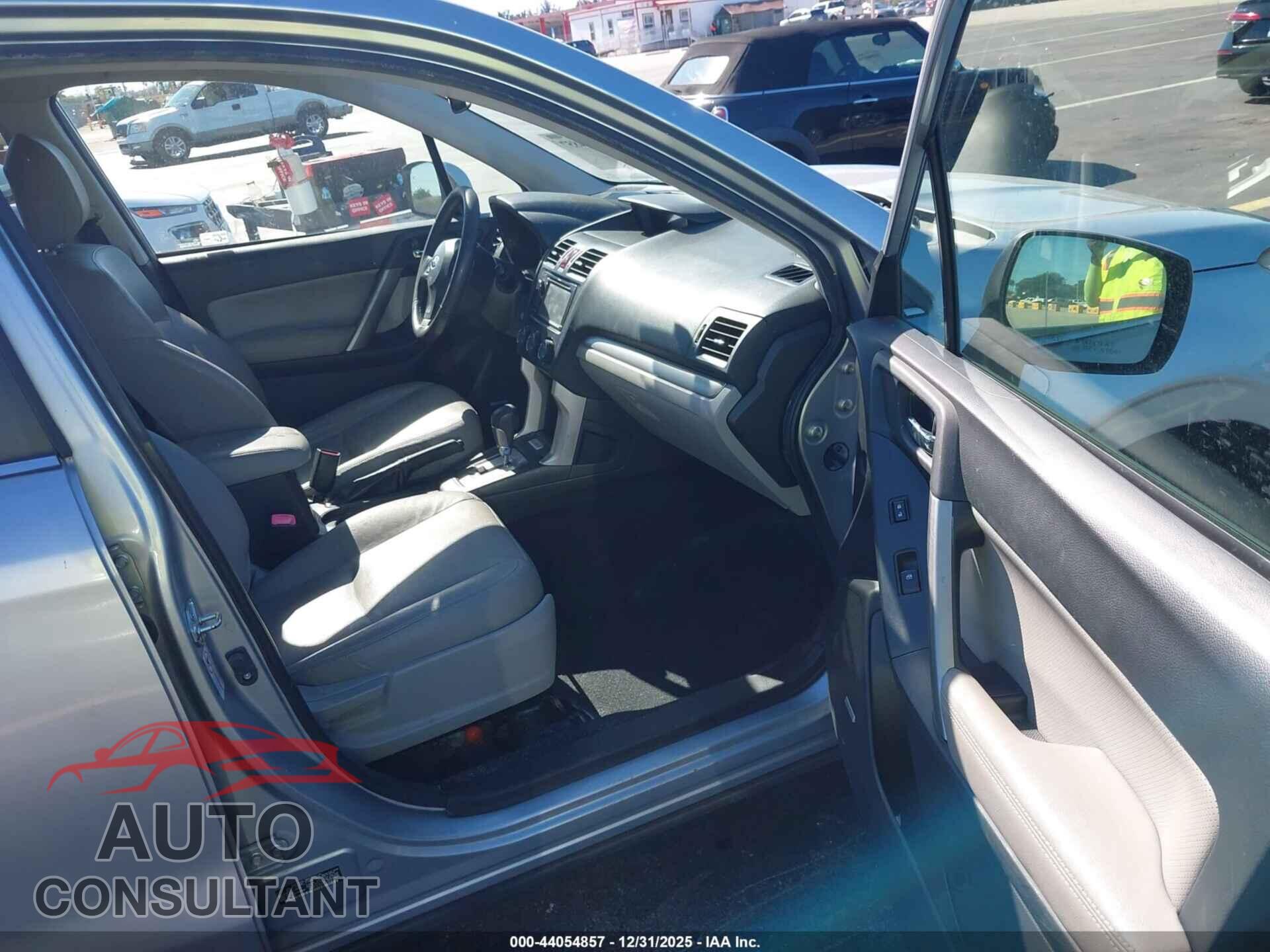 SUBARU FORESTER 2015 - JF2SJAKC7FH445267