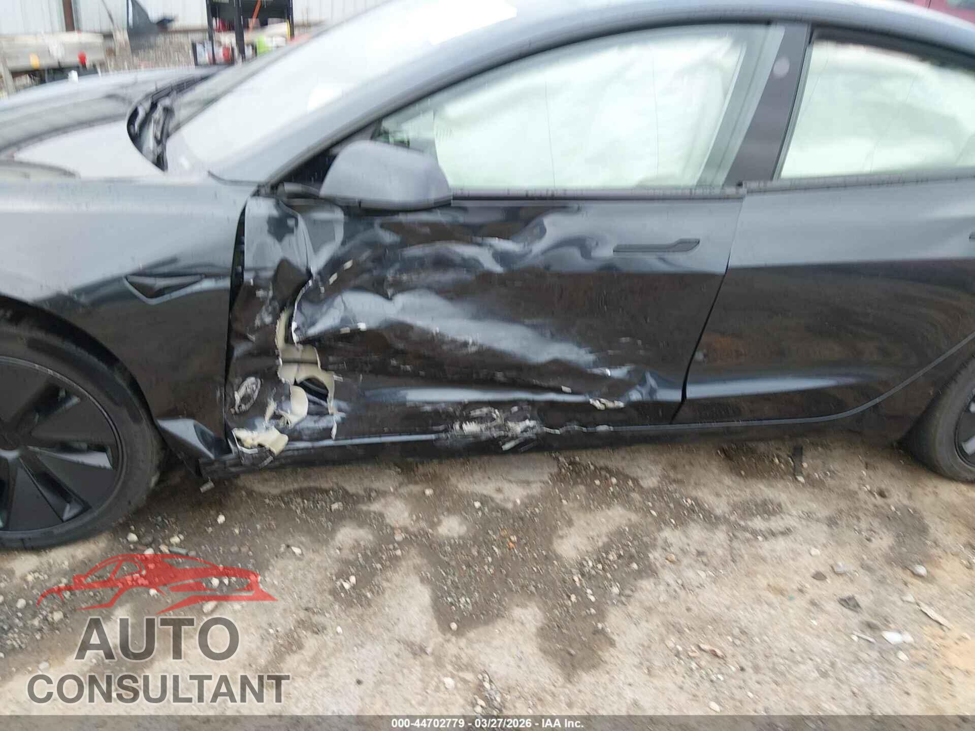 TESLA MODEL 3 2024 - 5YJ3E1EA3RF857501