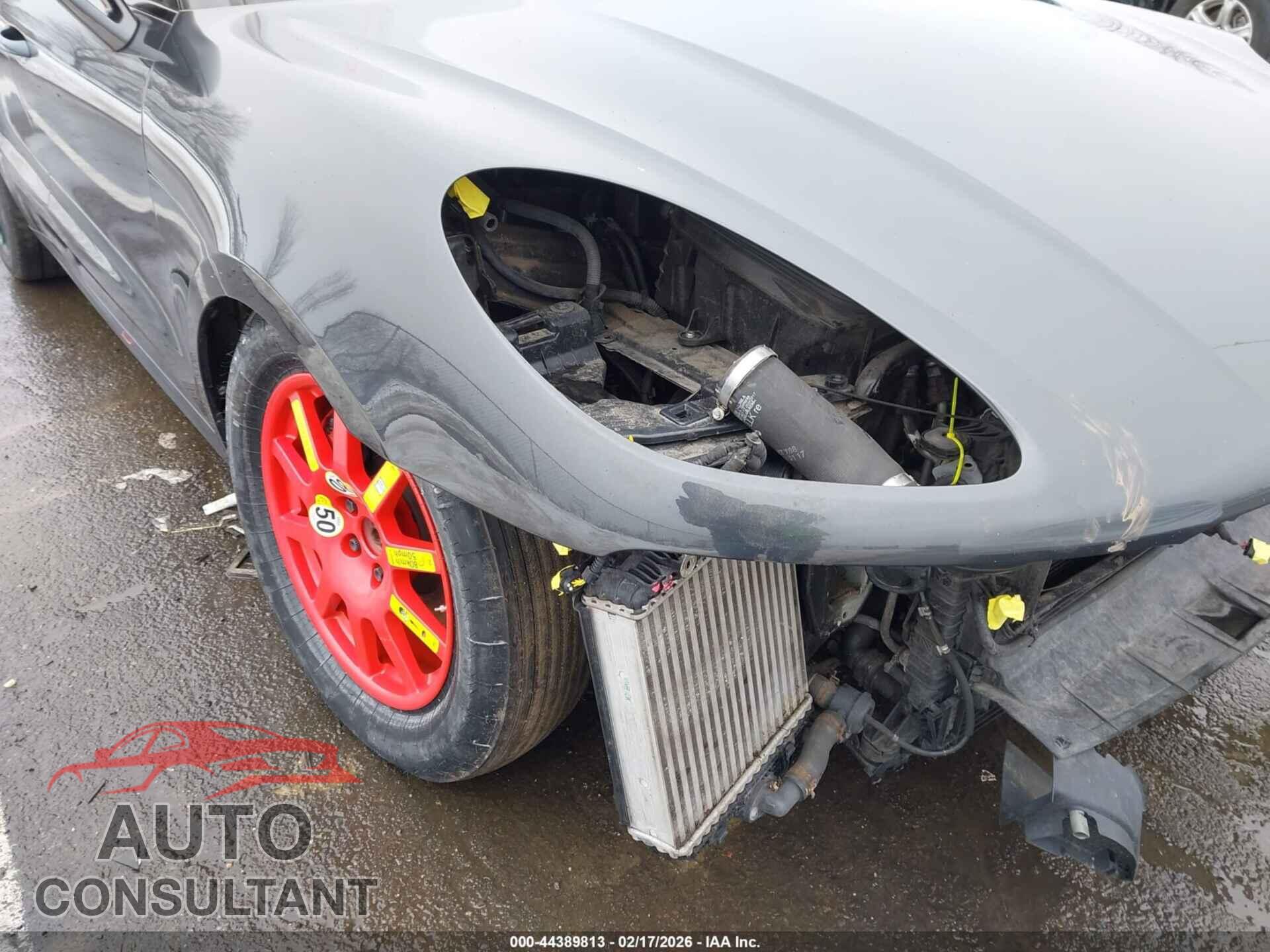PORSCHE MACAN 2017 - WP1AG2A59HLB55760