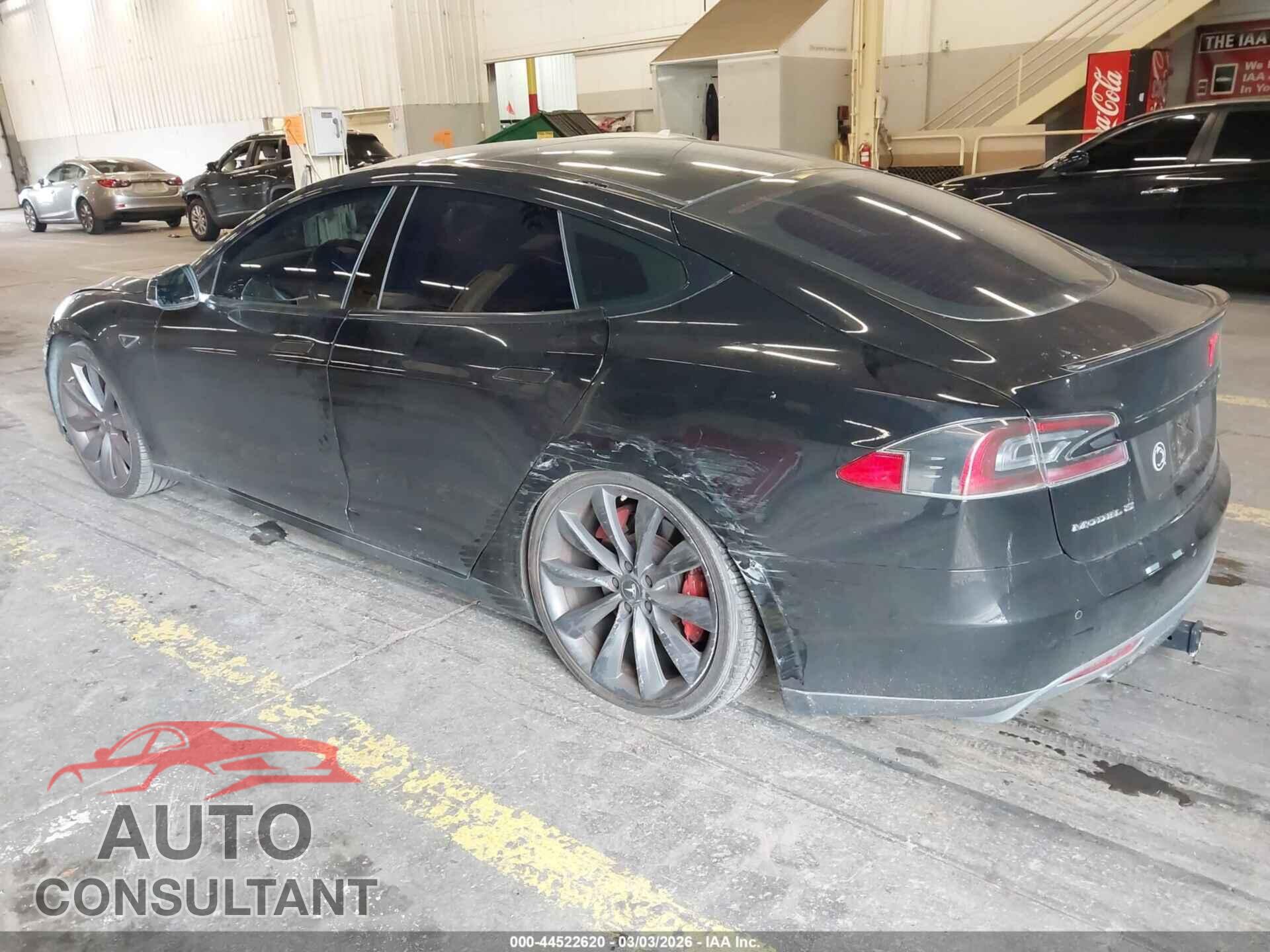 TESLA MODEL S 2013 - 5YJSA1DP0DFP21364