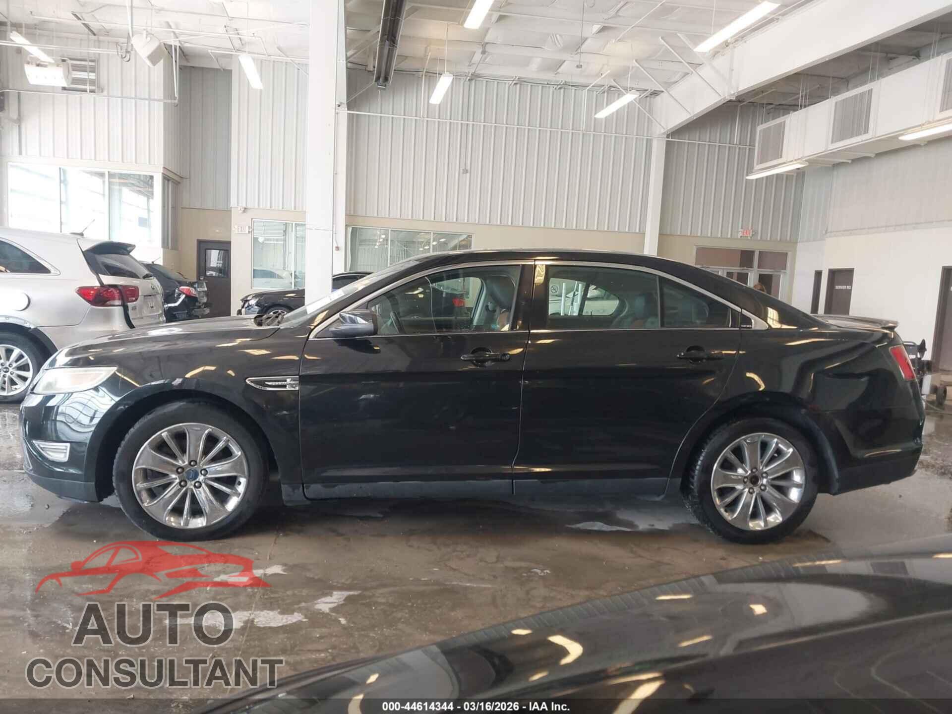 FORD TAURUS 2011 - 1FAHP2KT2BG102790