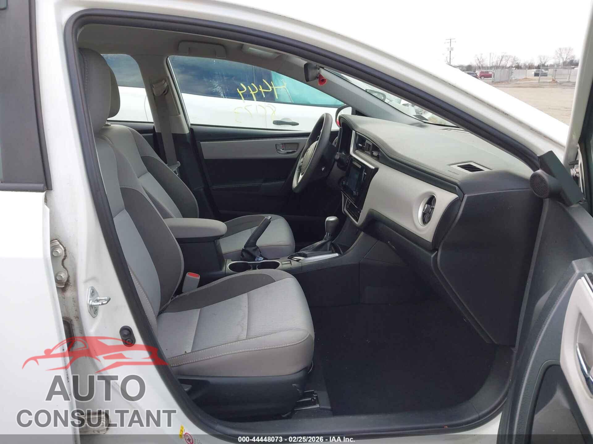 TOYOTA COROLLA 2017 - 2T1BURHEXHC790460