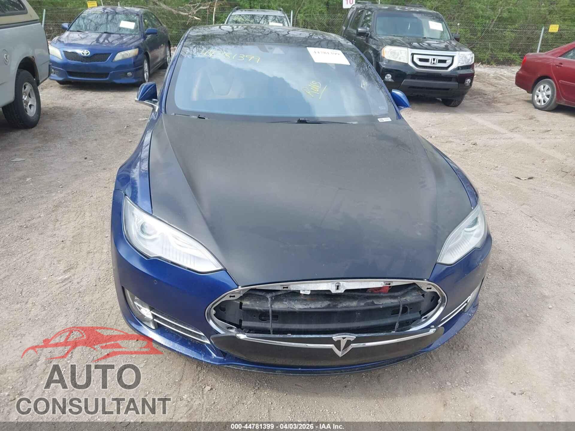 TESLA MODEL S 2015 - 5YJSA1S21FF093177