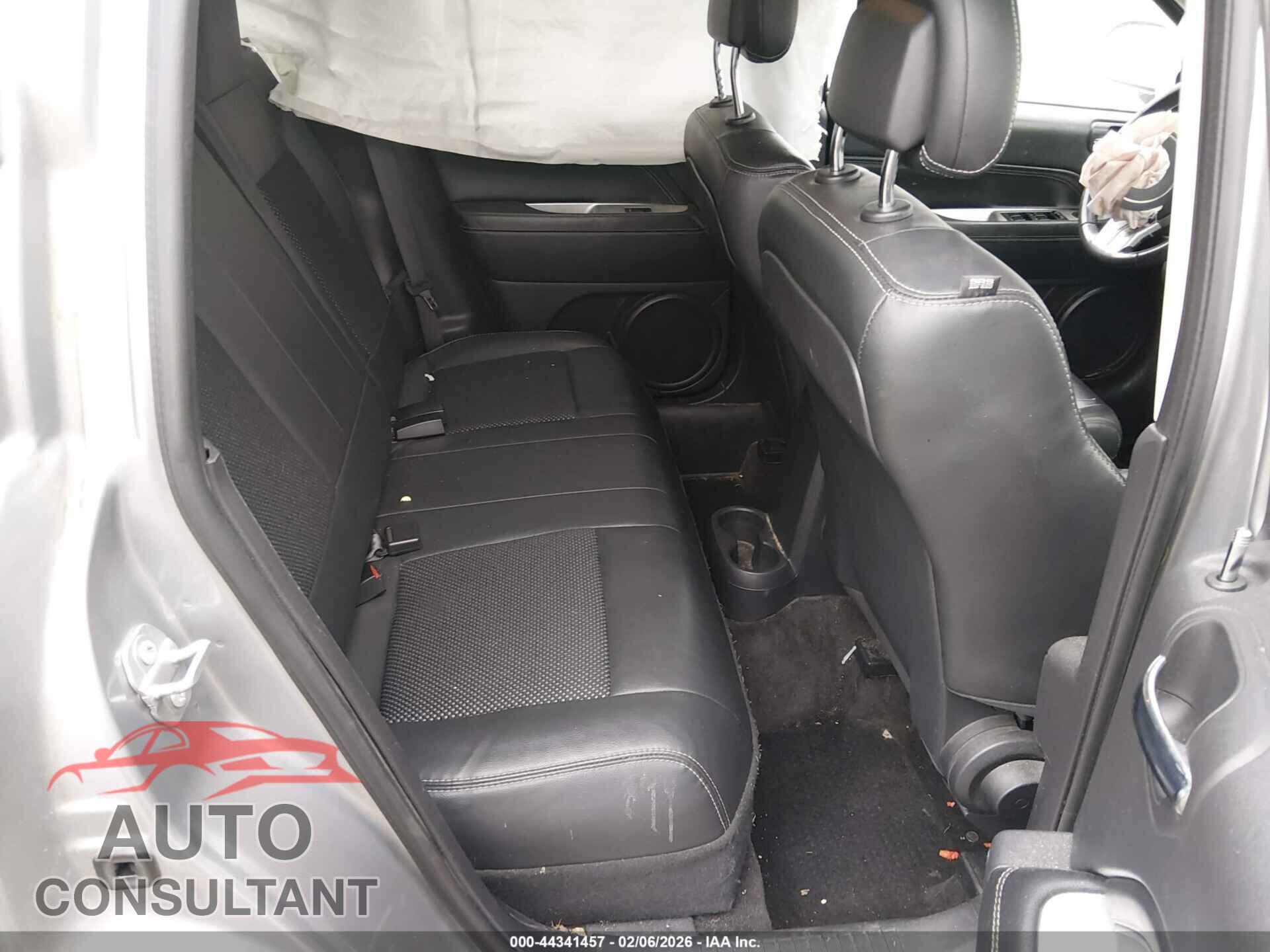 JEEP COMPASS 2017 - 1C4NJCEA8HD206726