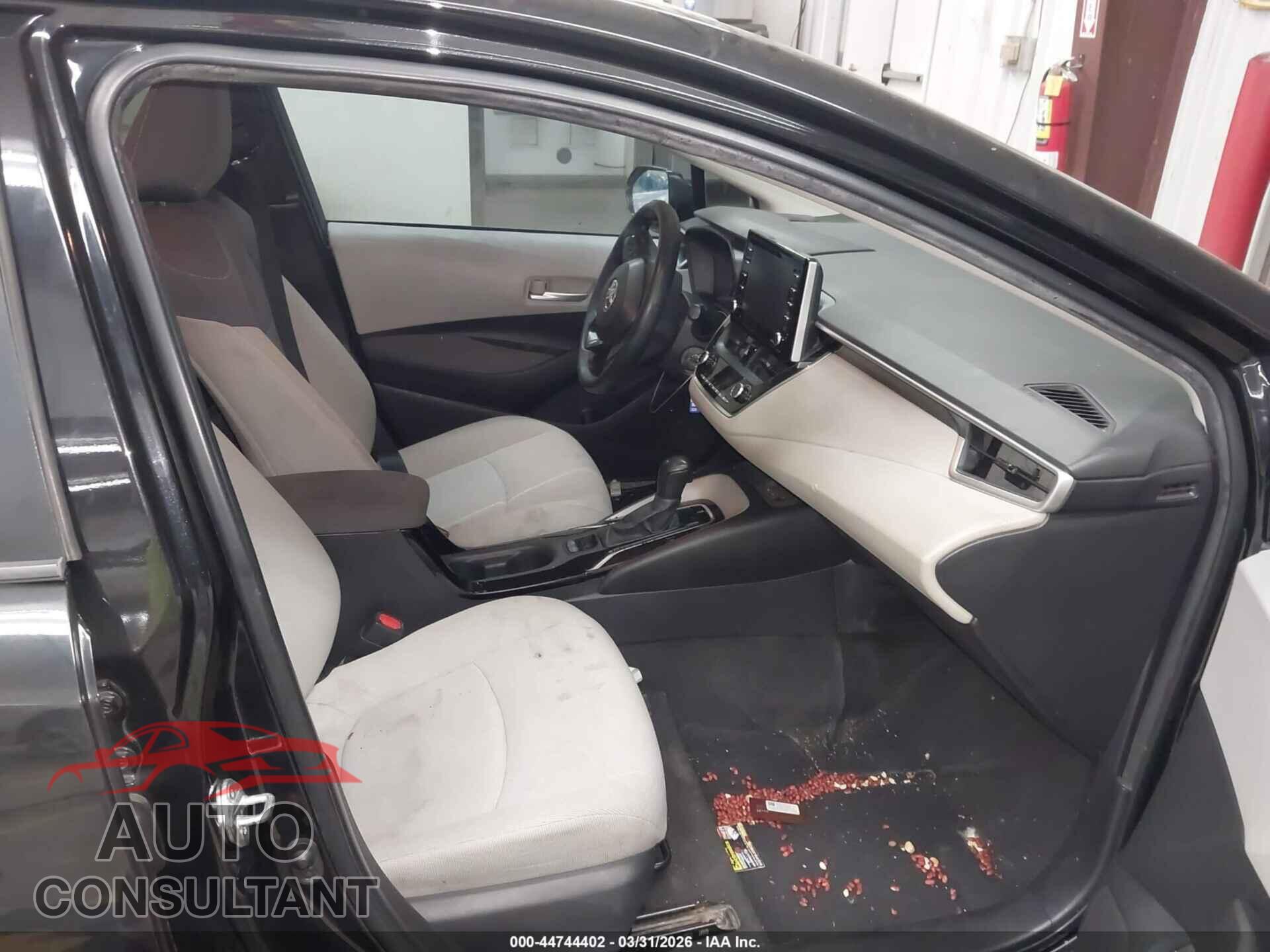 TOYOTA COROLLA 2021 - 5YFEPMAE4MP201737