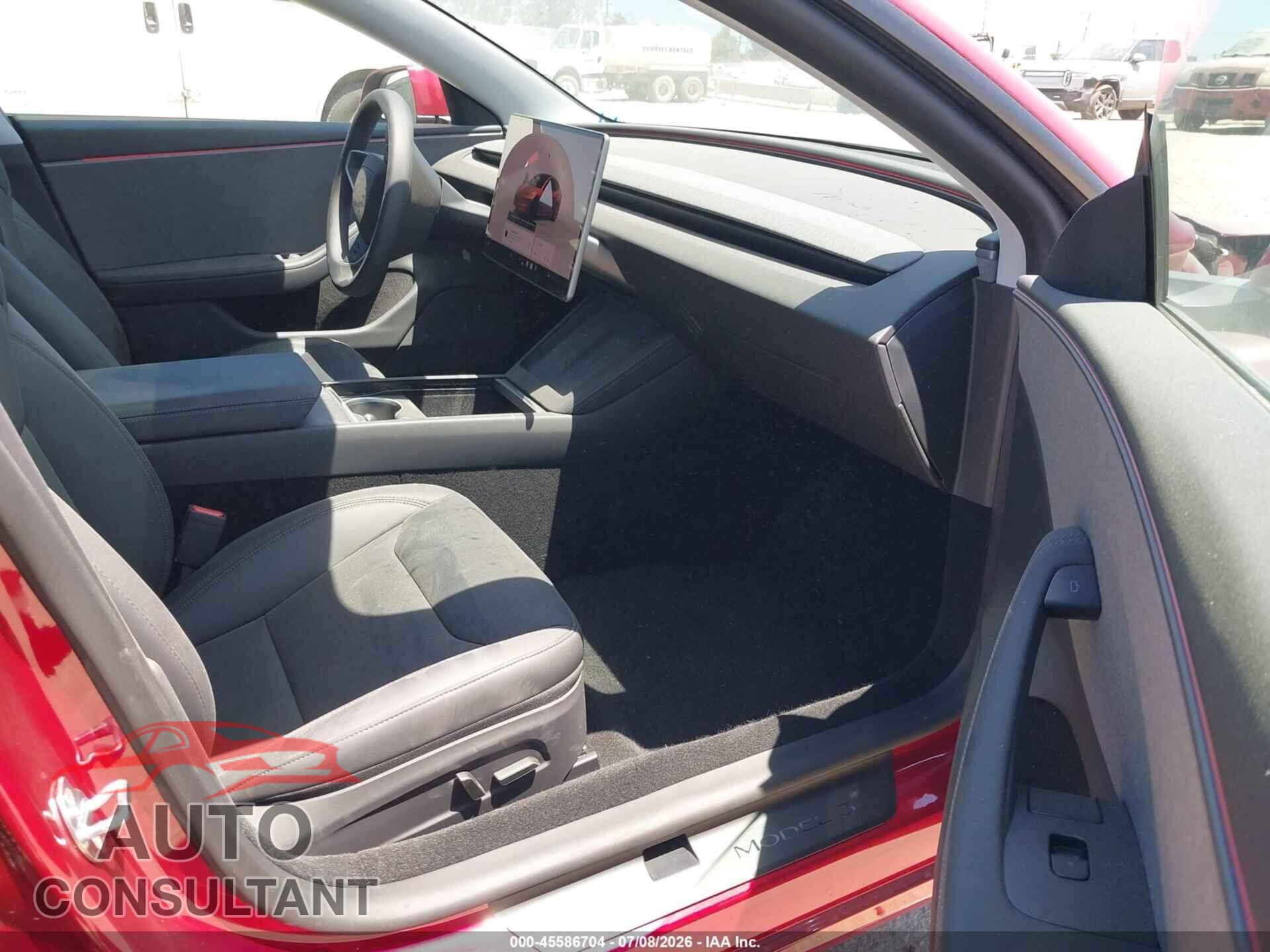 TESLA MODEL 3 2026 - 5YJ3E1EA2TF154608