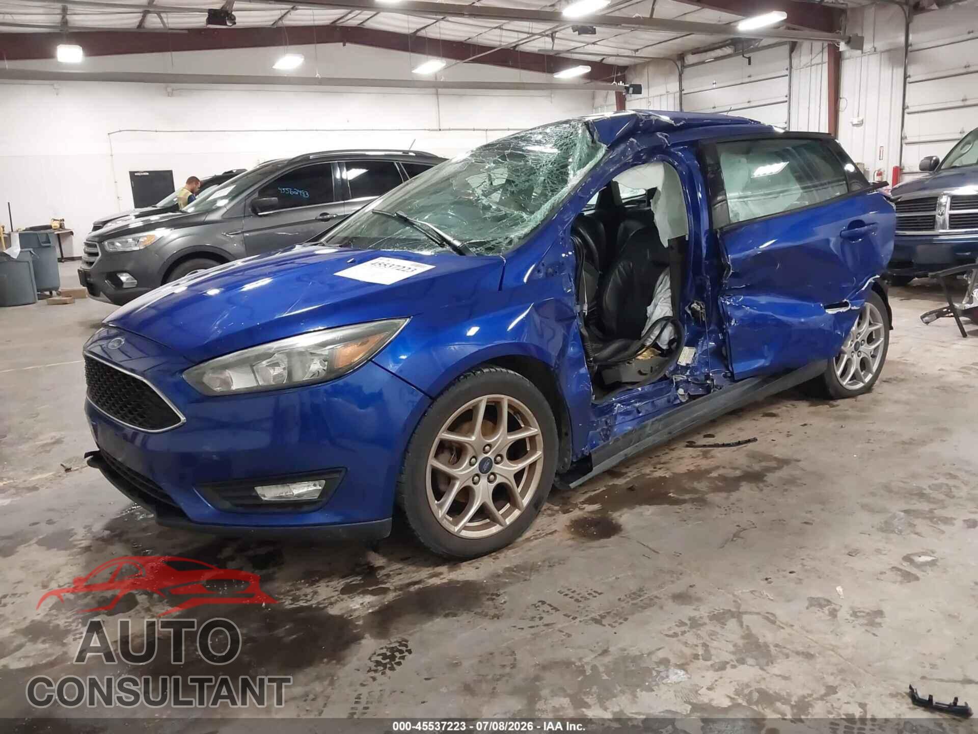 FORD FOCUS 2015 - 1FADP3F23FL361193