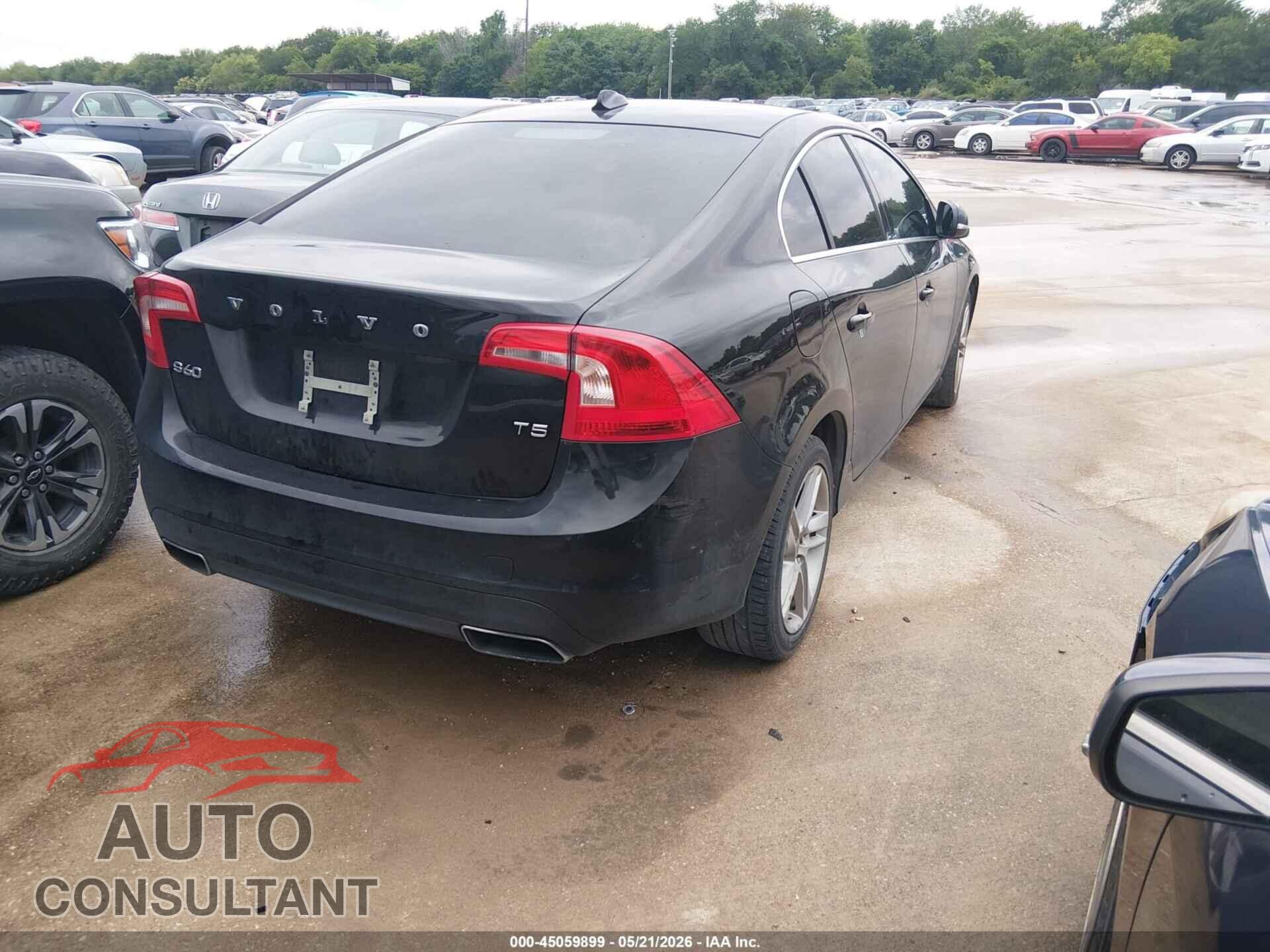 VOLVO S60 2015 - YV140MFB2F2315181