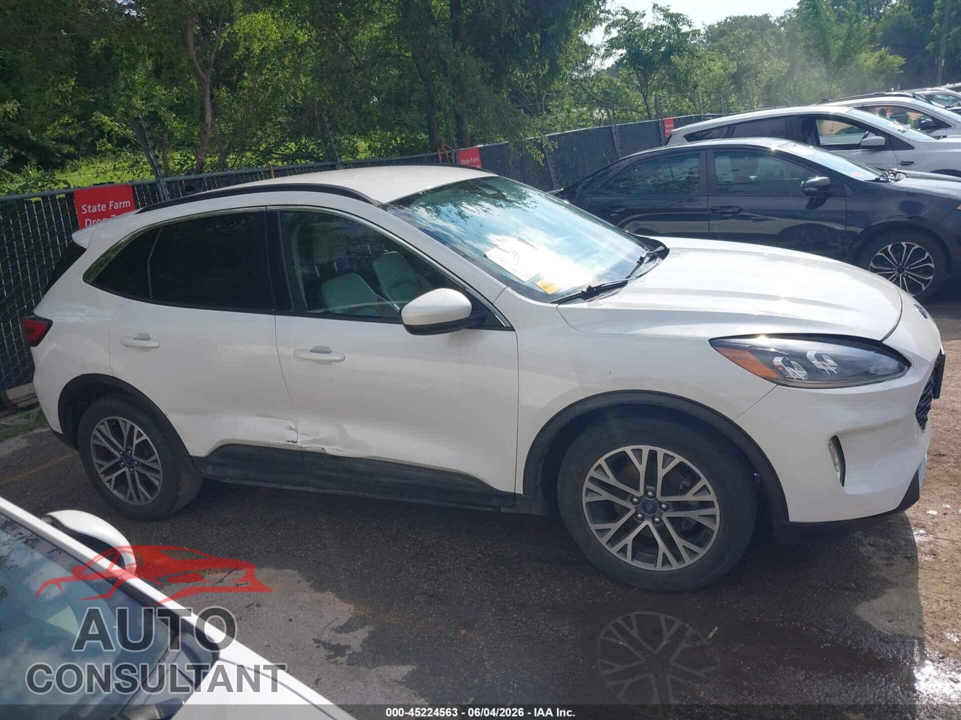 FORD ESCAPE 2020 - 1FMCU0H60LUA68558