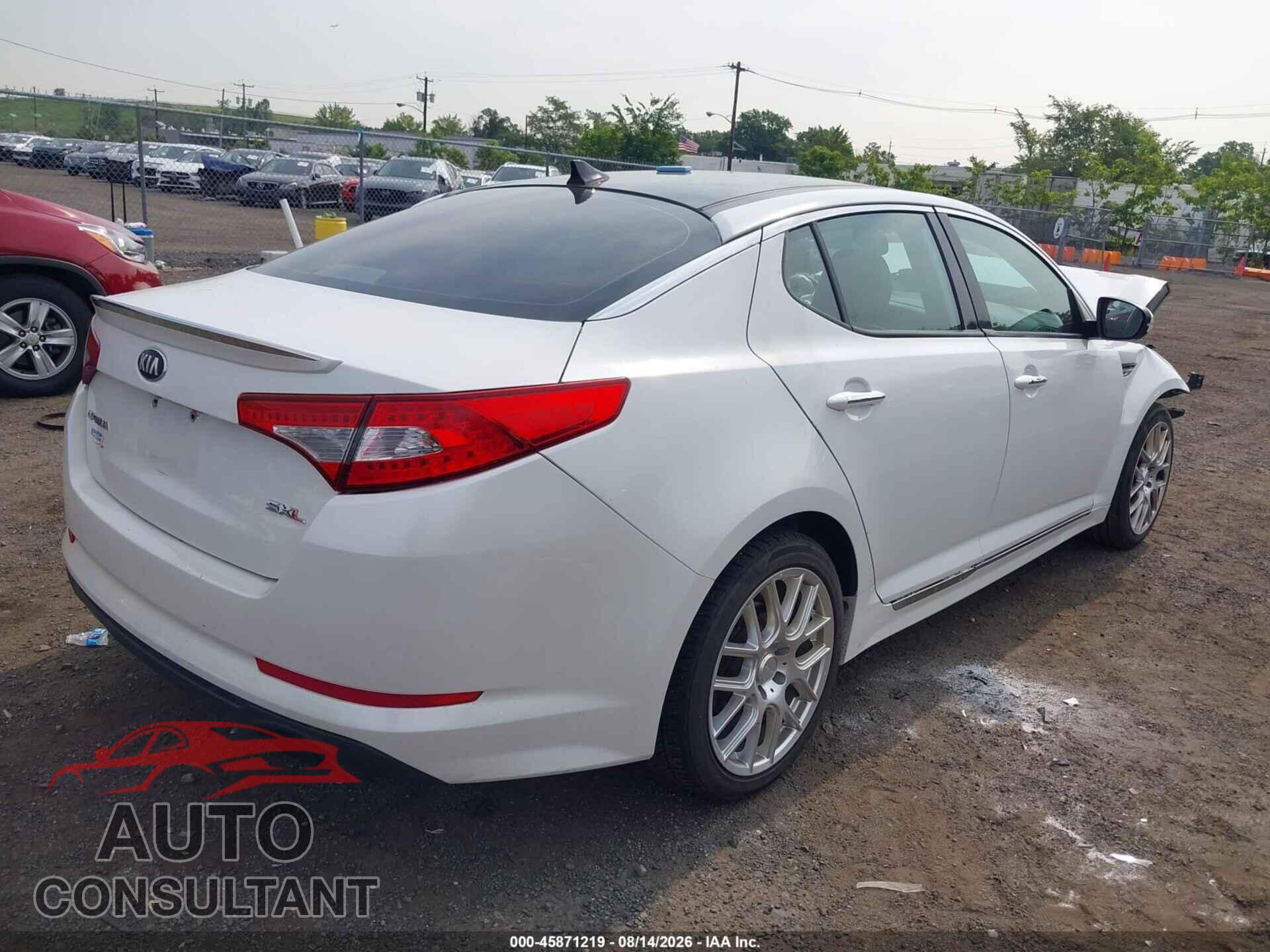 KIA OPTIMA 2013 - 5XXGR4A67DG093618