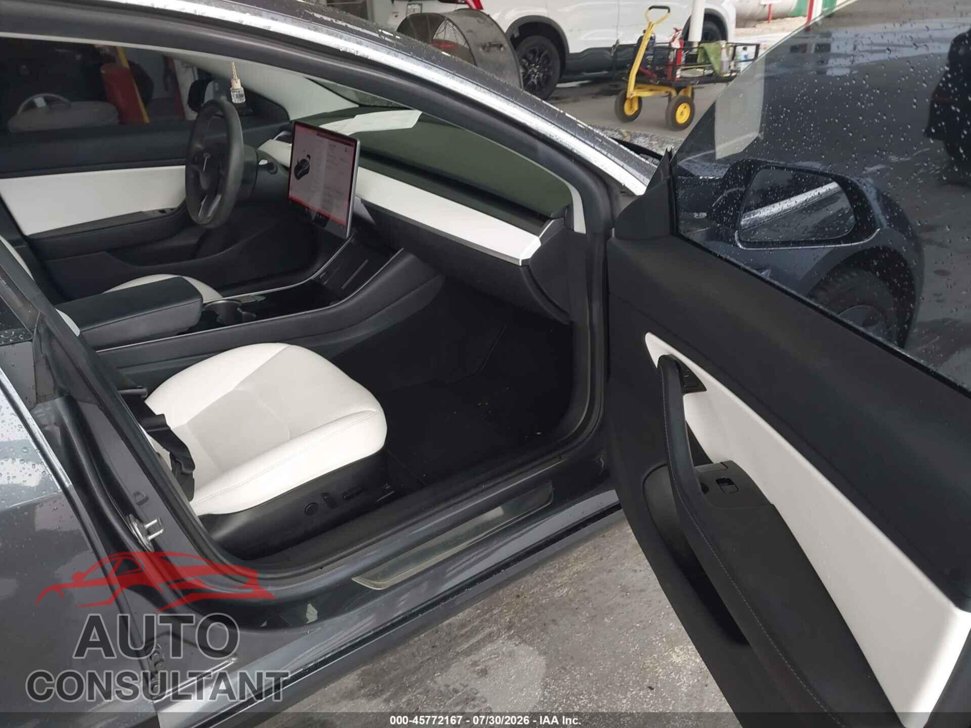 TESLA MODEL 3 2019 - 5YJ3E1EA9KF486575