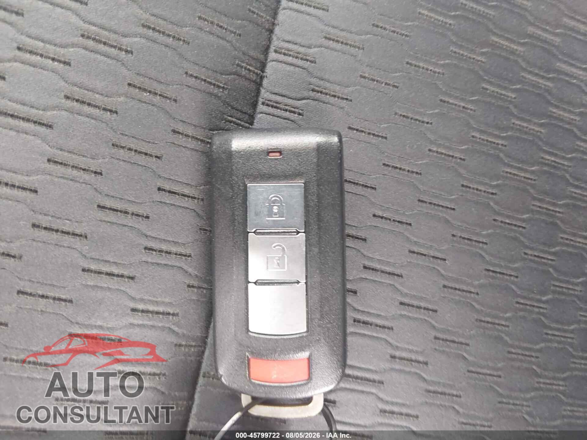 MITSUBISHI OUTLANDER 2014 - JA4AD3A37EZ010850