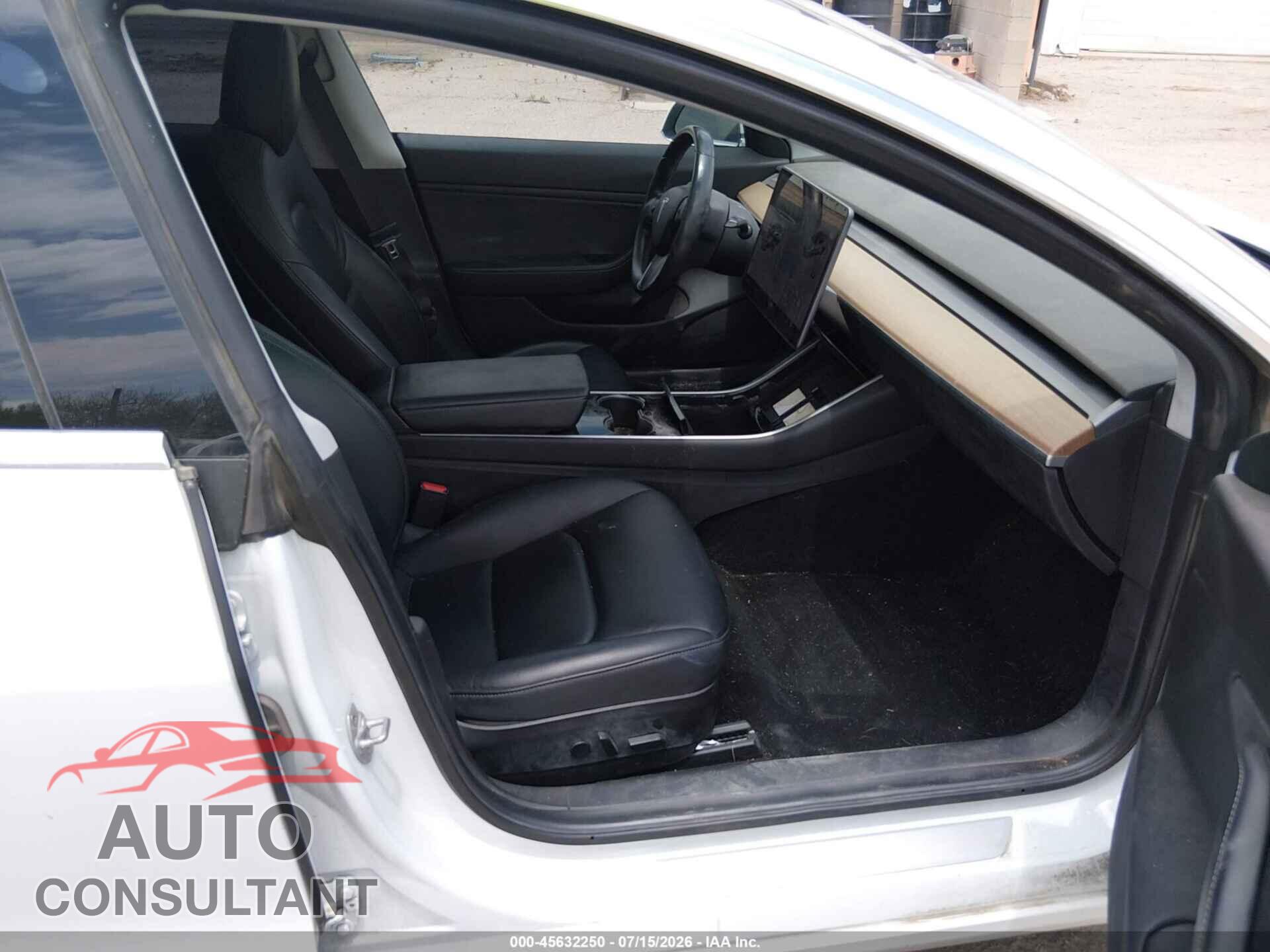 TESLA MODEL 3 2019 - 5YJ3E1EA7KF401331