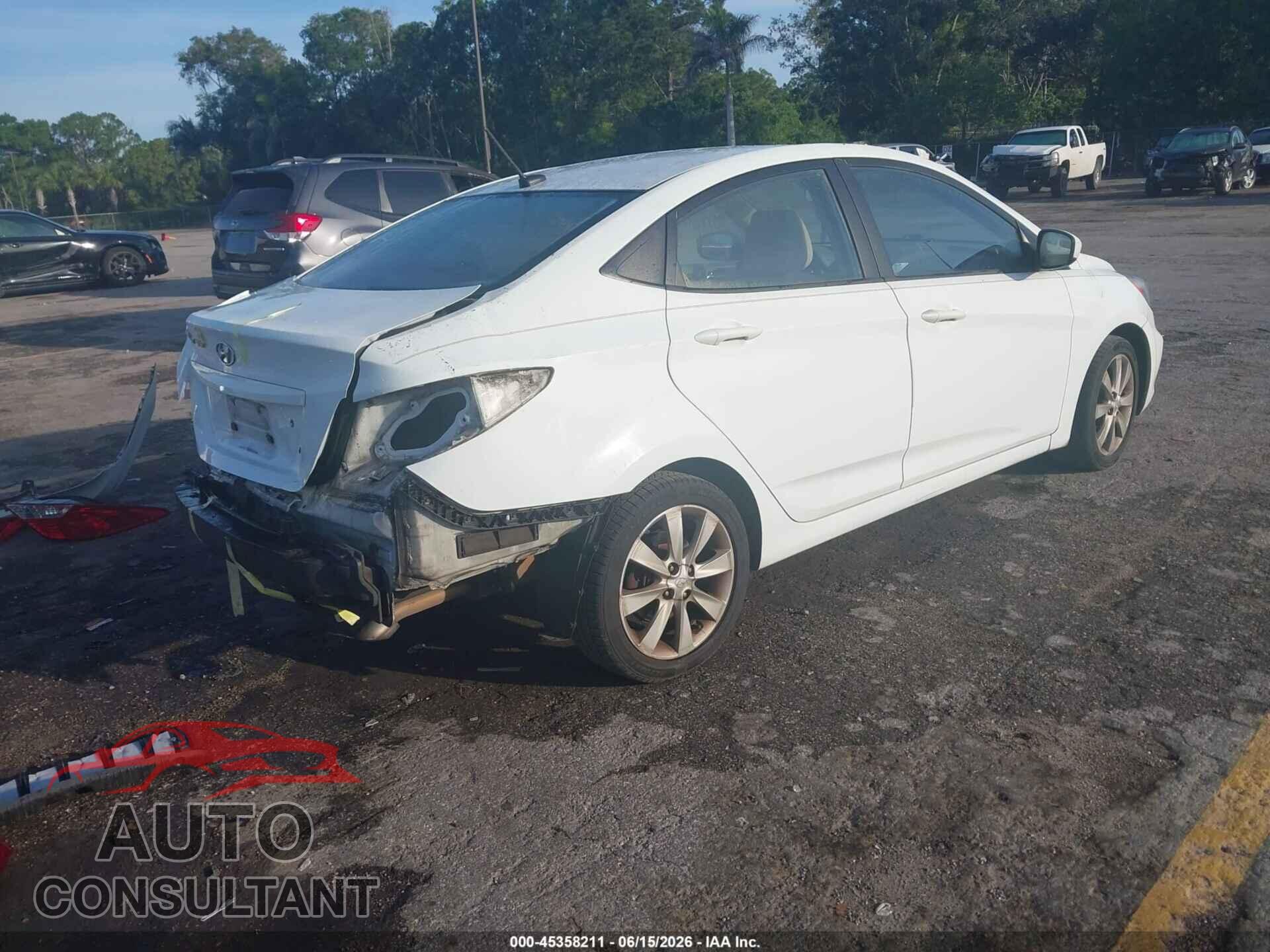 HYUNDAI ACCENT 2012 - KMHCU4AE5CU262396