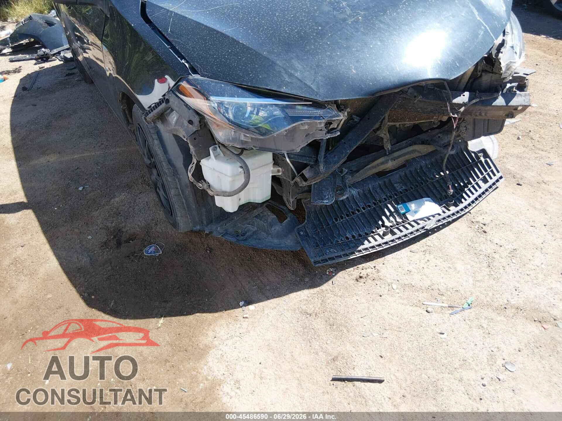 TOYOTA COROLLA 2018 - 2T1BURHE8JC123473
