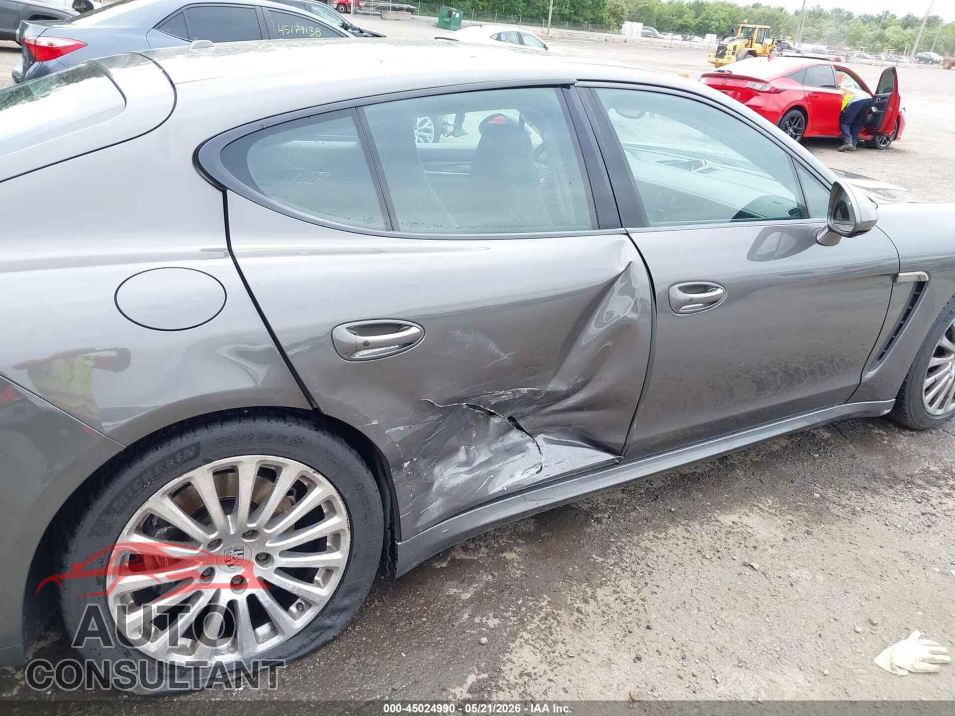 PORSCHE PANAMERA 2014 - WP0AA2A70EL009781