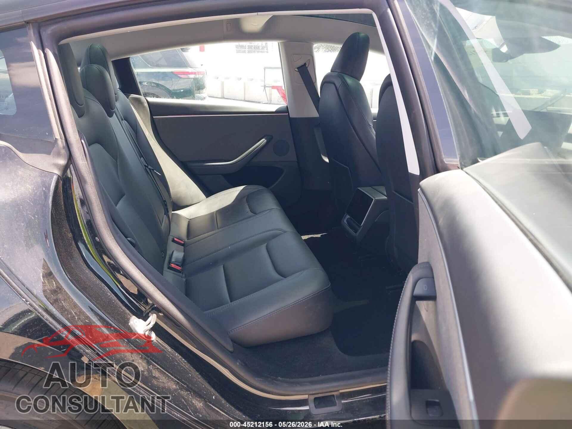 TESLA MODEL 3 2024 - 5YJ3E1EA9RF766037
