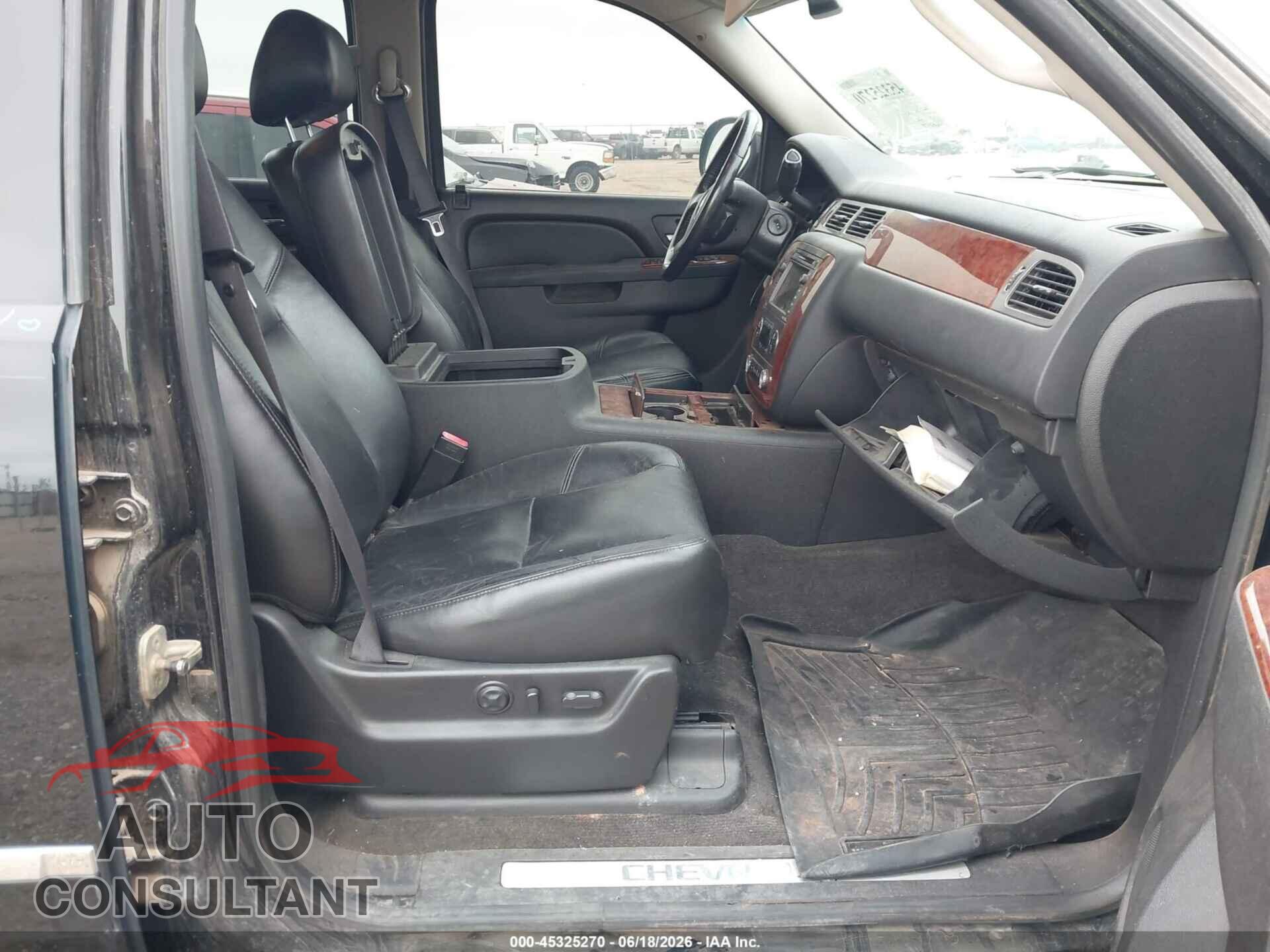 CHEVROLET AVALANCHE 1500 2011 - 3GNTKGE3XBG347327