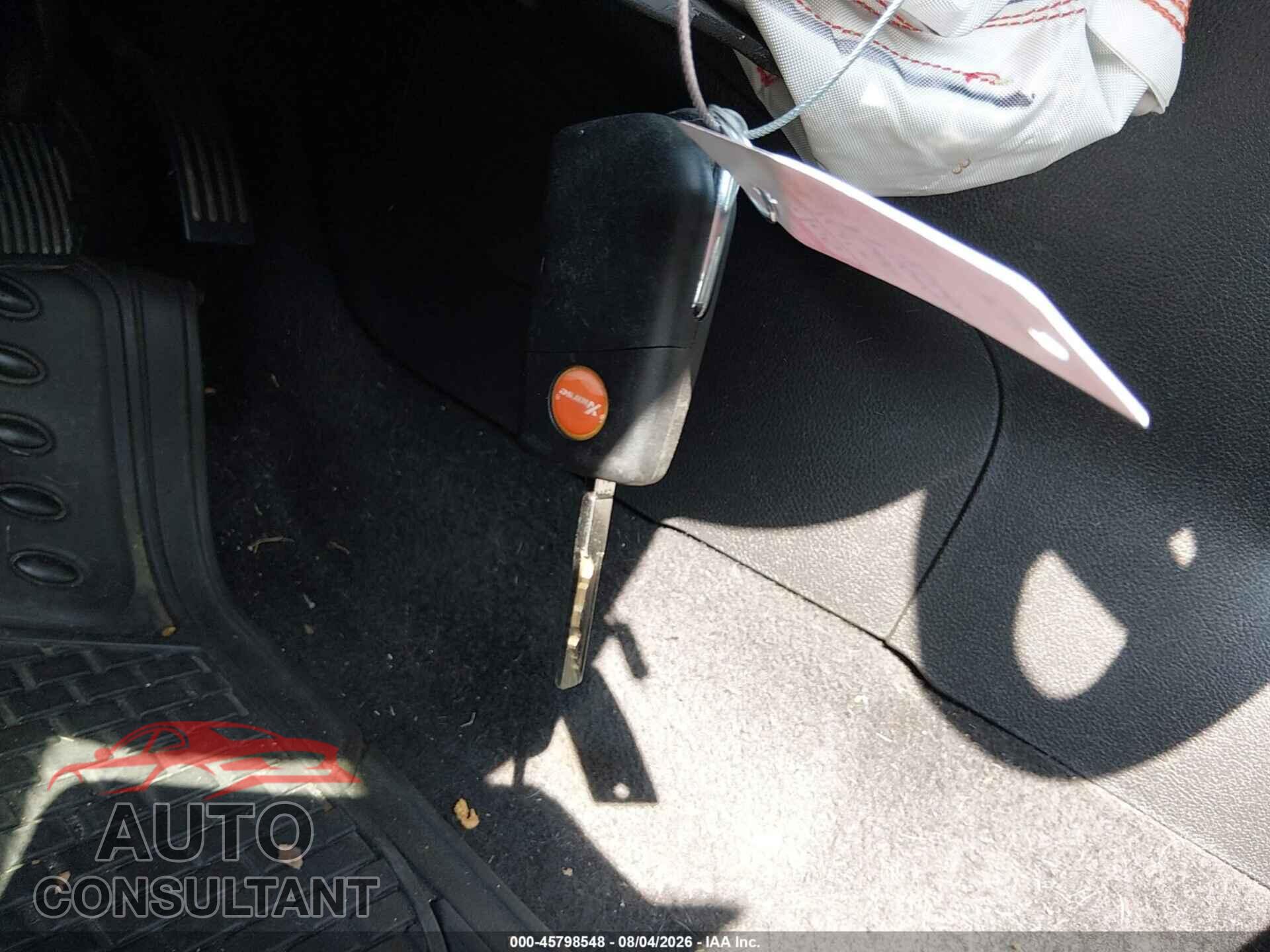 FORD FOCUS 2016 - 1FADP3E21GL404495