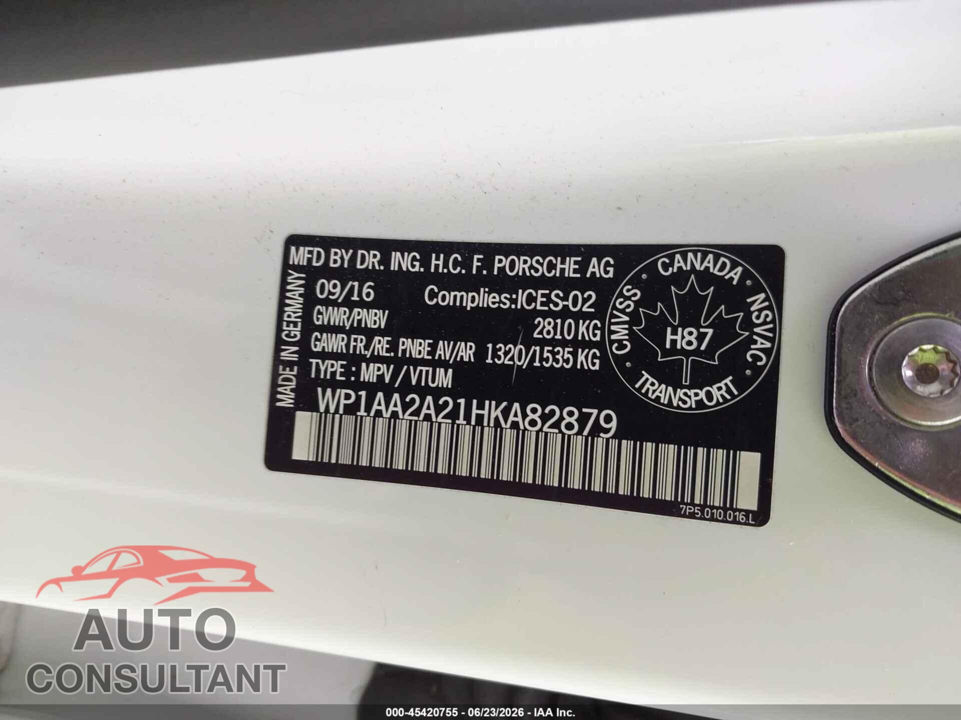 PORSCHE CAYENNE 2017 - WP1AA2A21HKA82879
