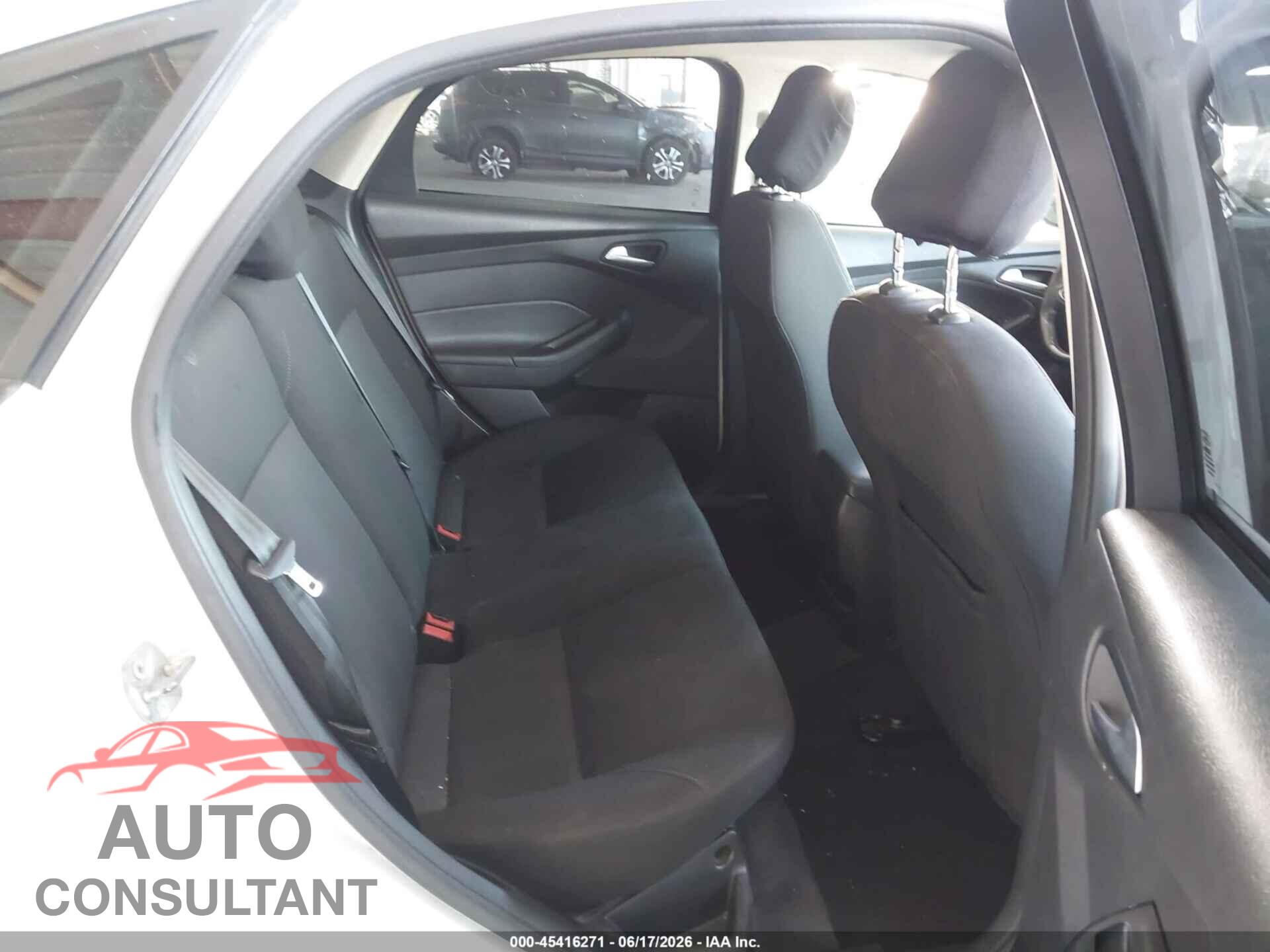 FORD FOCUS 2016 - 1FADP3F2XGL209140
